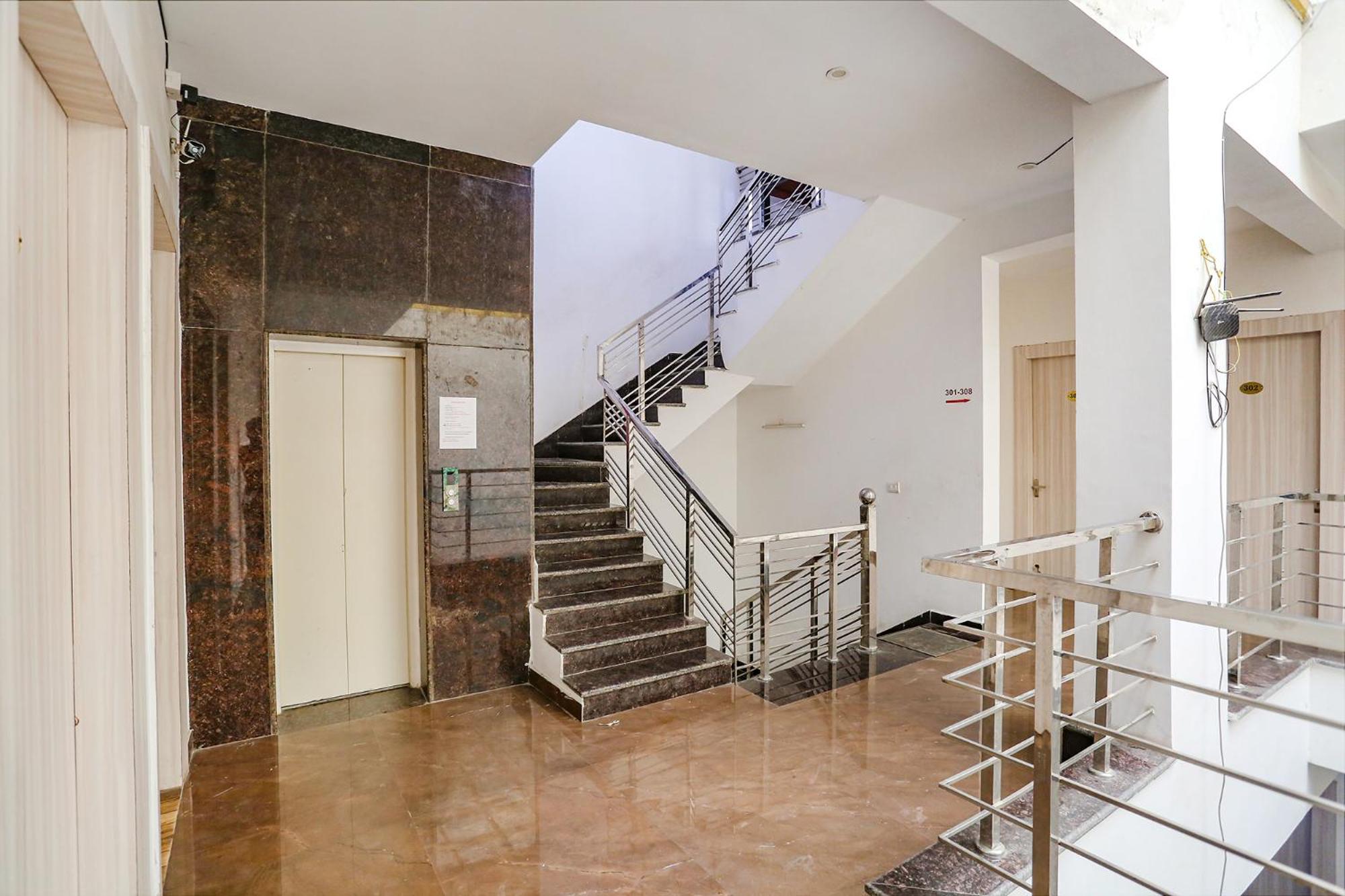 Gurgaon Vacations - FabHotel Skylight Inn Near Medanta Hospital - Property Image 5