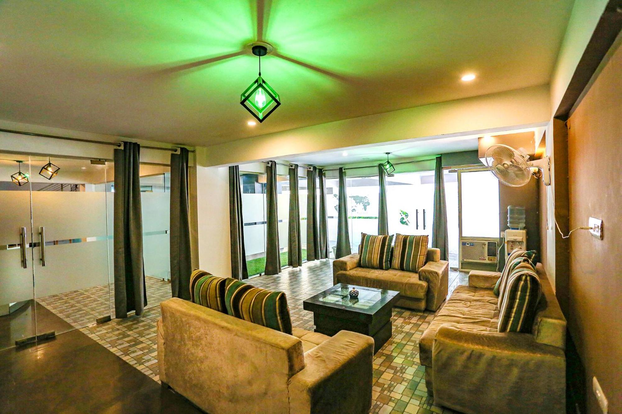 Gurgaon Vacations - FabHotel Skylight Inn Near Medanta Hospital - Property Image 12