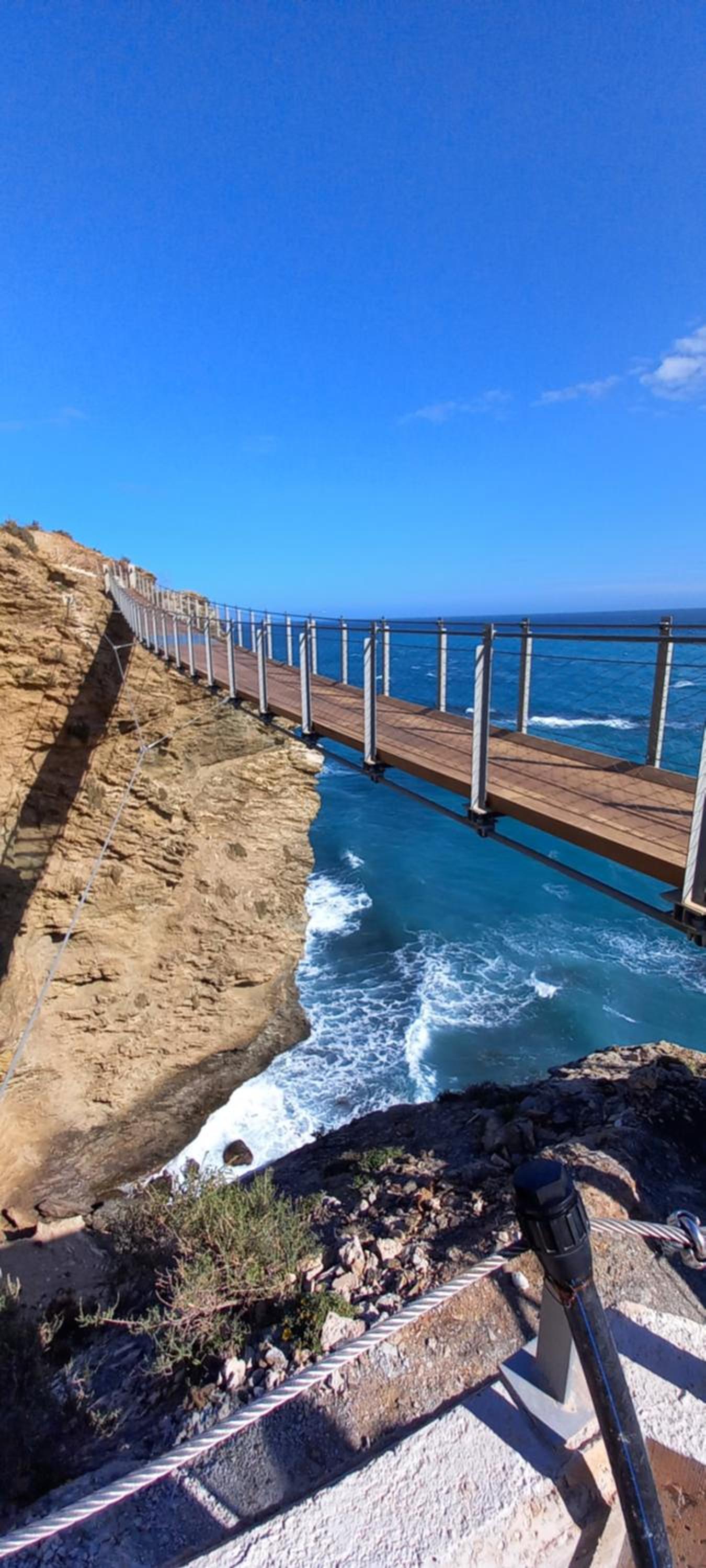APARTAMENTO PRIMERA LÍNEA DE PLAYA