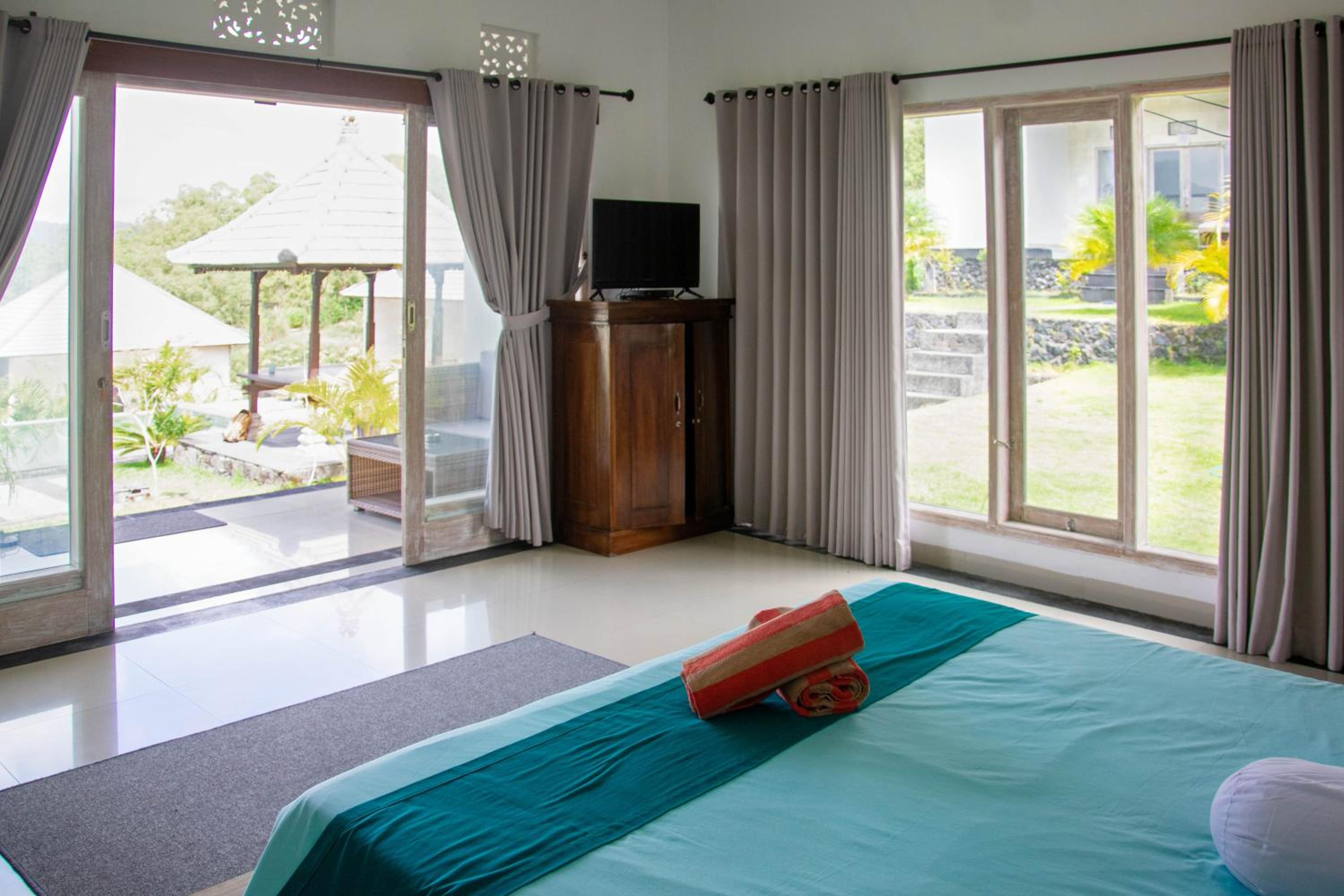 Batur Green Hill and Hot Spring view 5