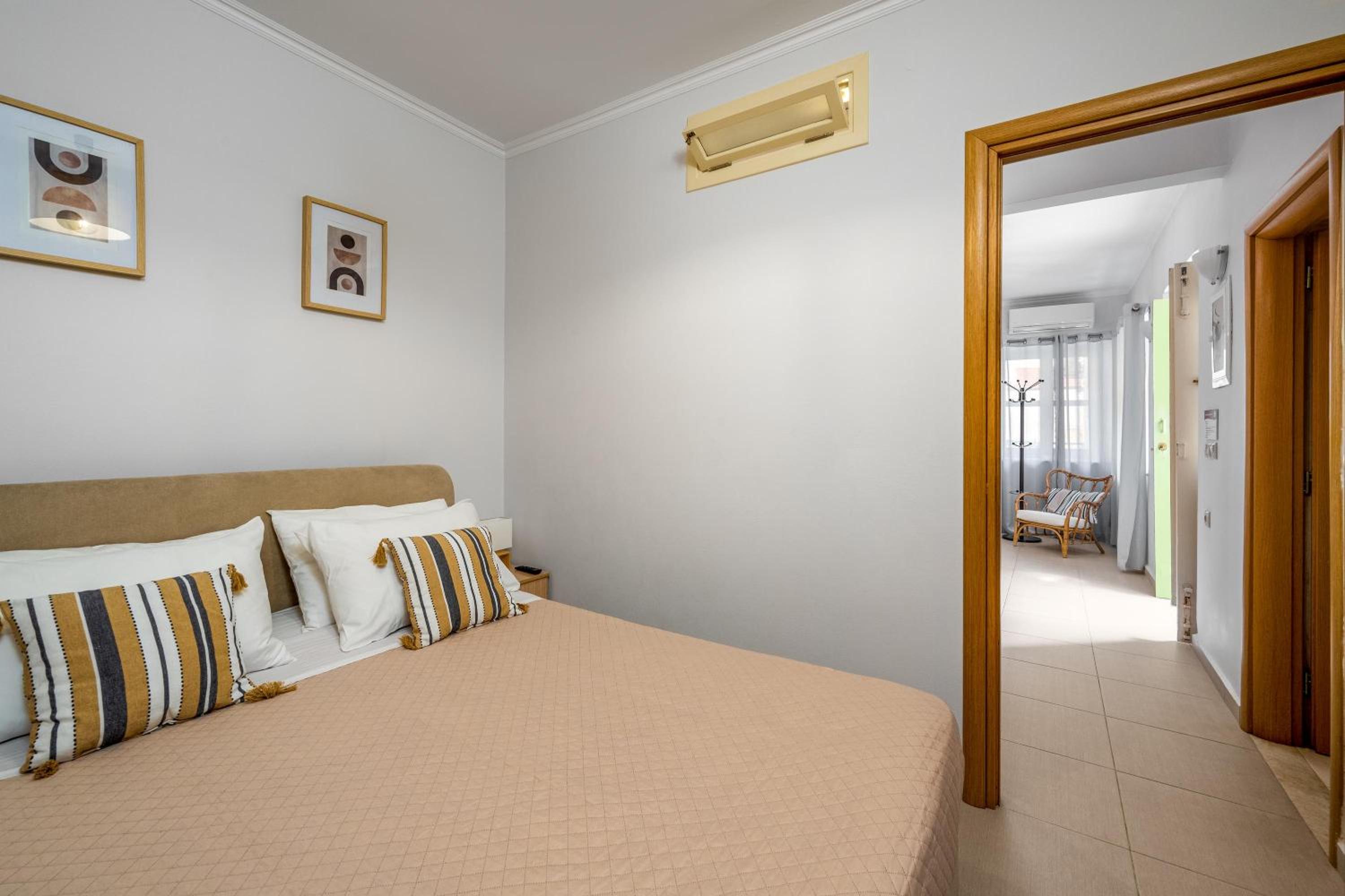Kokkimidis Apartment