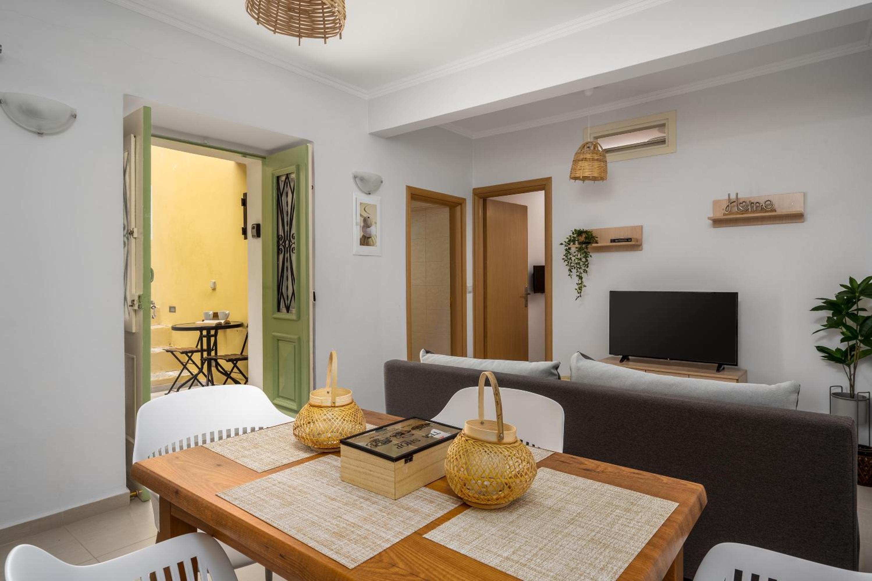 Kokkimidis Apartment
