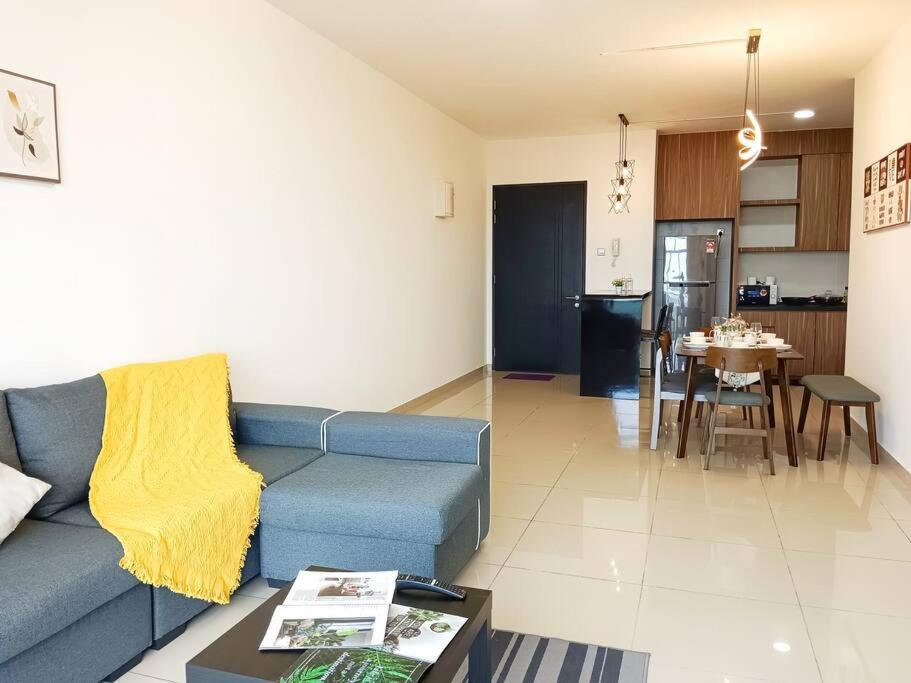 Twin Danga, Near CIQ 3BR 9PAX, Perling-Woodlands Sea view,Hint