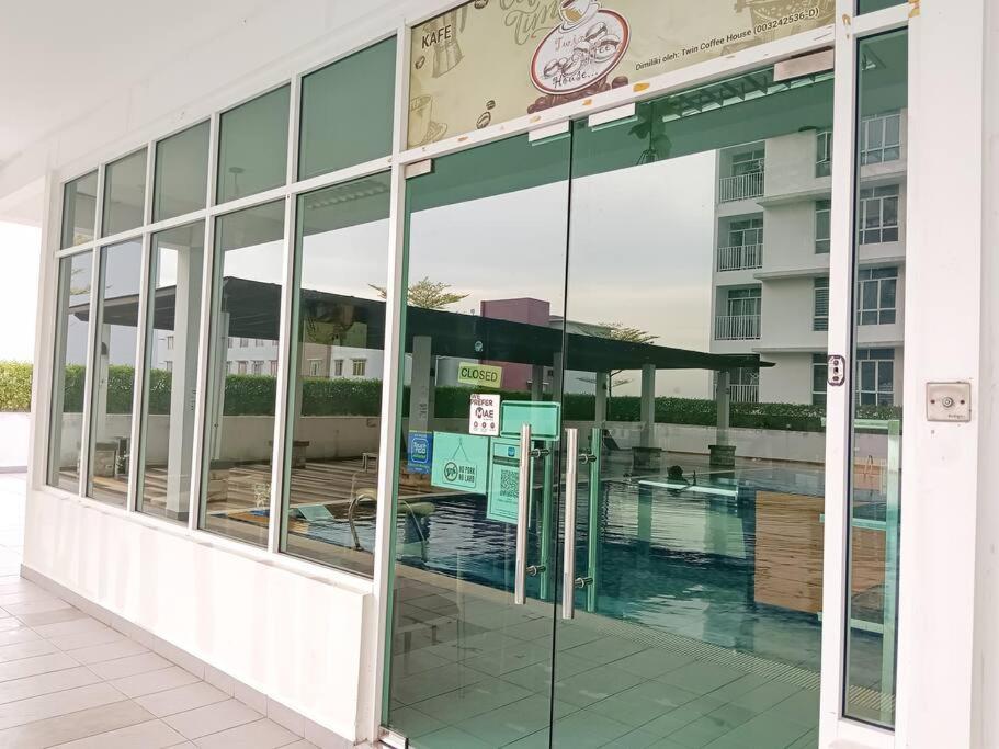 Twin Danga, Near CIQ 3BR 9PAX, Perling-Woodlands Sea view,Hint