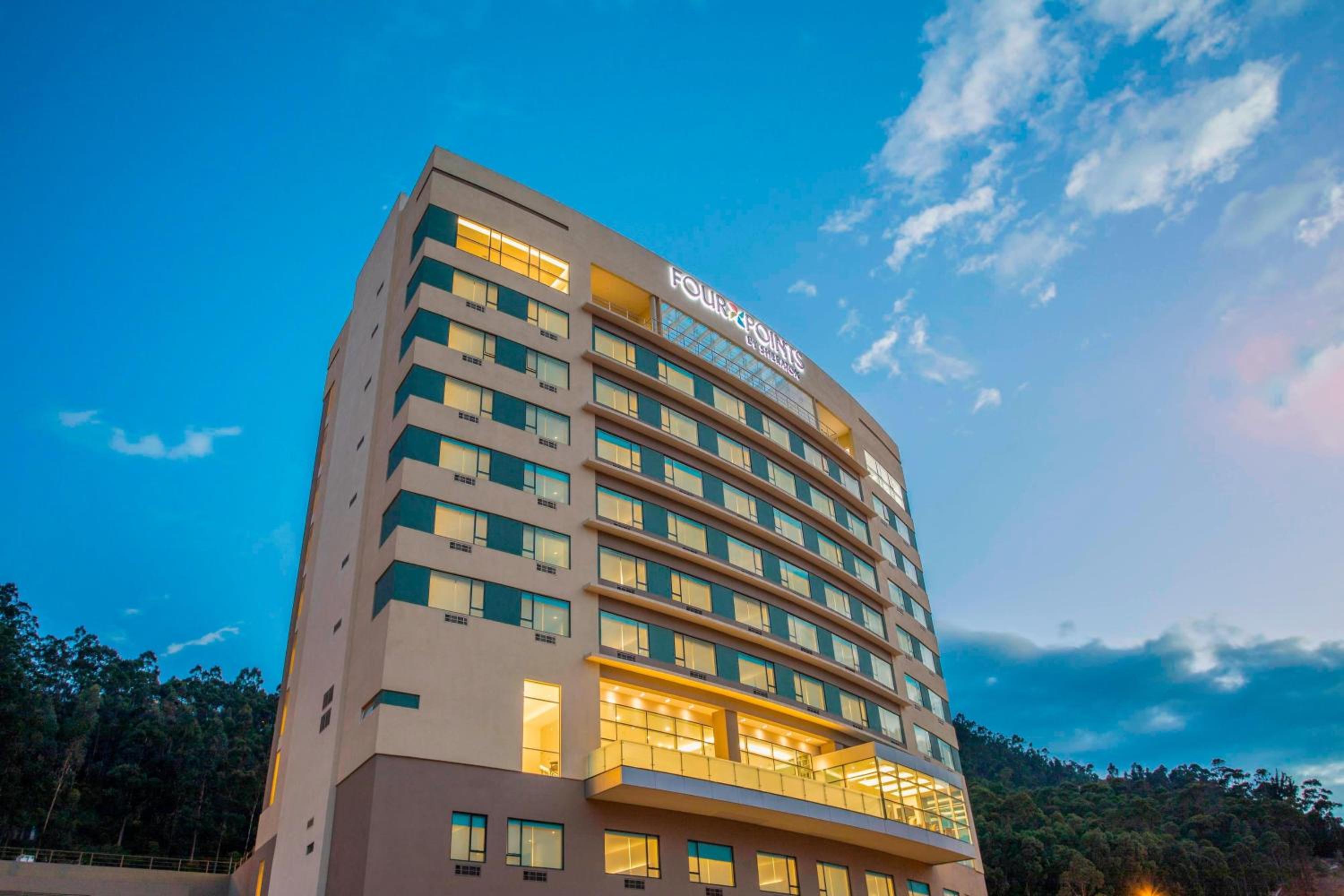 Hotel Four Points by Sheraton Cuenca - Image 1