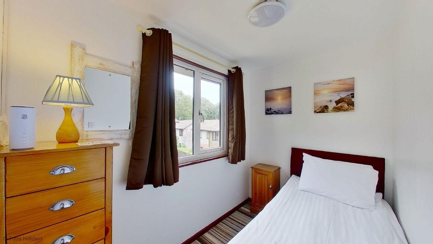 36 Strawberry Hill, Tolroy Manor view 3
