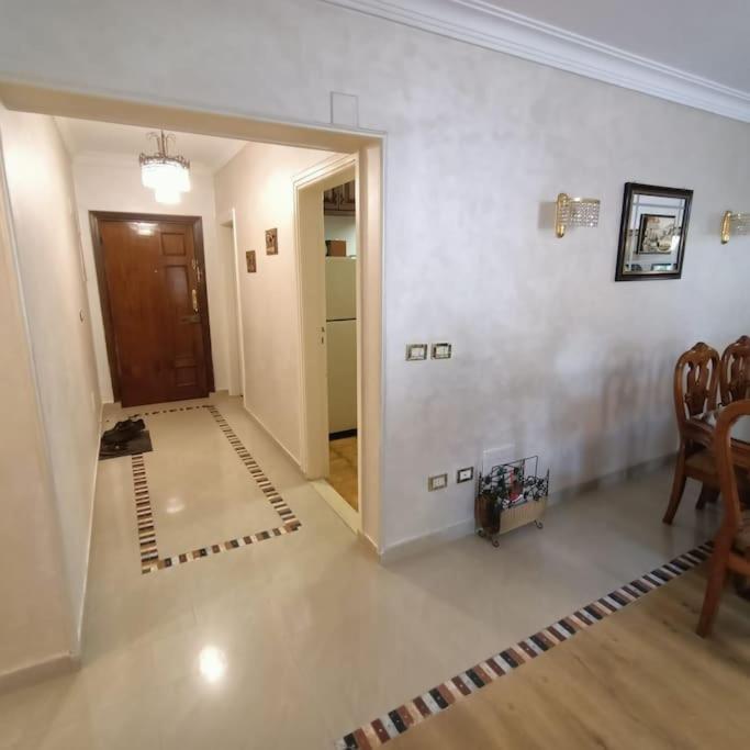 Lovely furnished 2-bedroom apartment with balcony