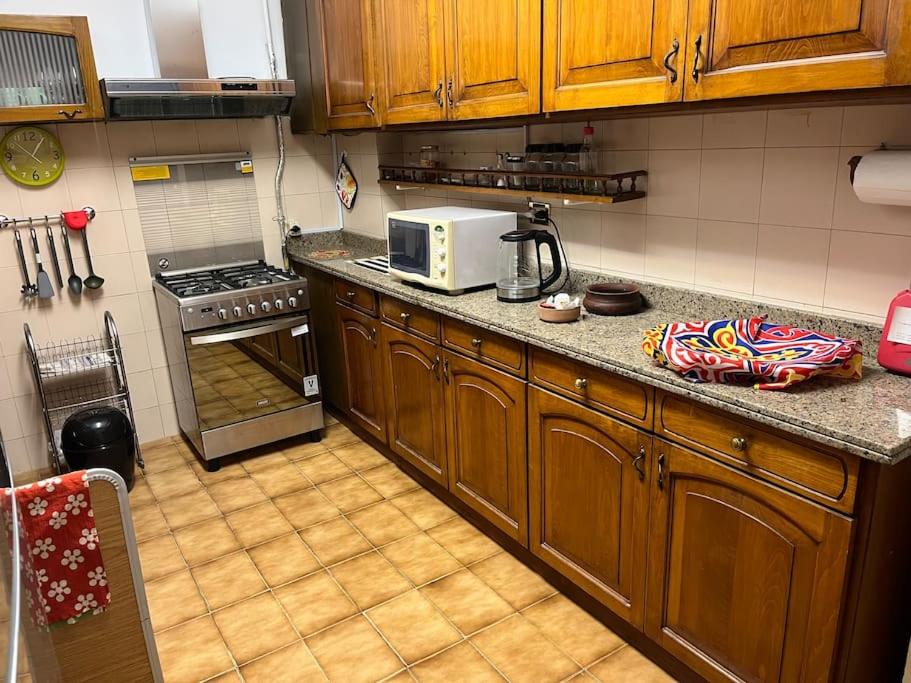 Lovely furnished 2-bedroom apartment with balcony