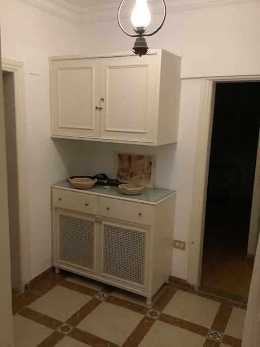 Lovely furnished 2-bedroom apartment with balcony
