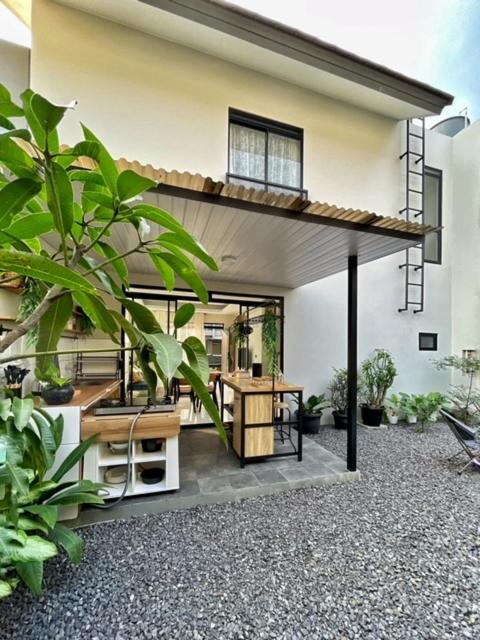 Larisa Homestay Syariah 2 view 2