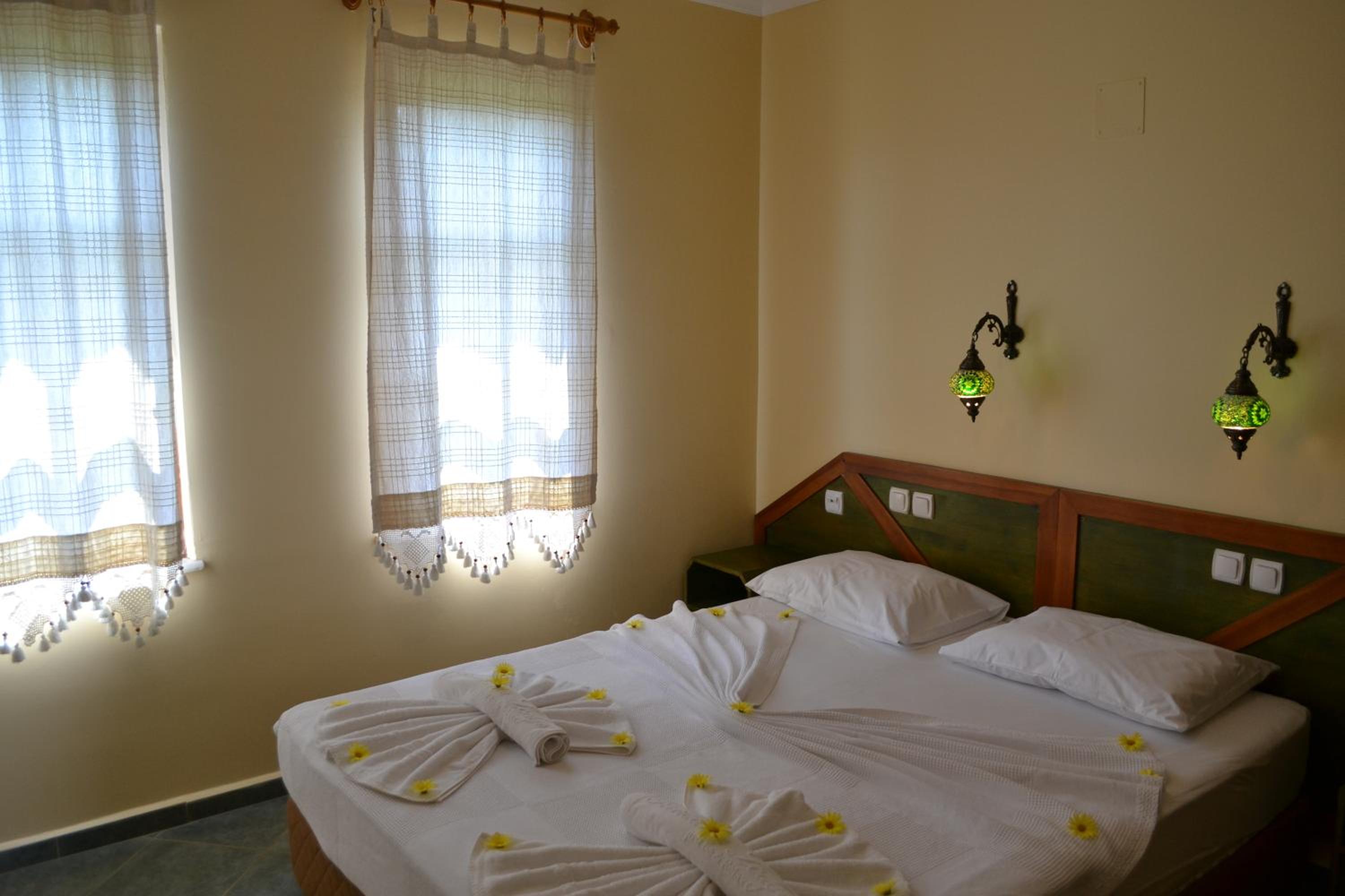 Grenadine Lodge