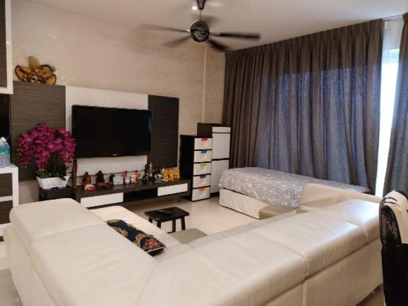 menara bintang goldhill