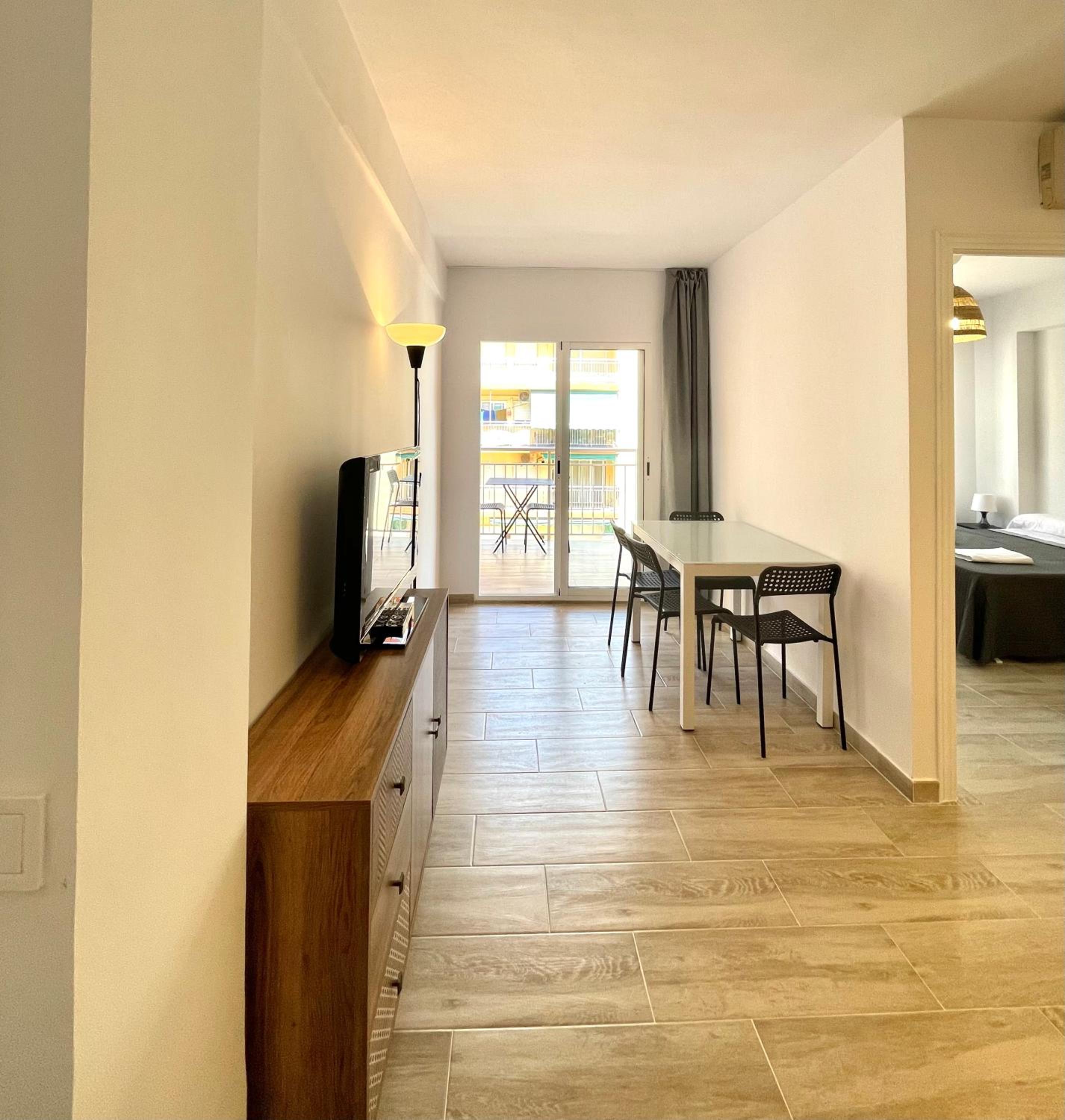 NUEVO, a 50 metros de la playa y con vistas al mar photo 5