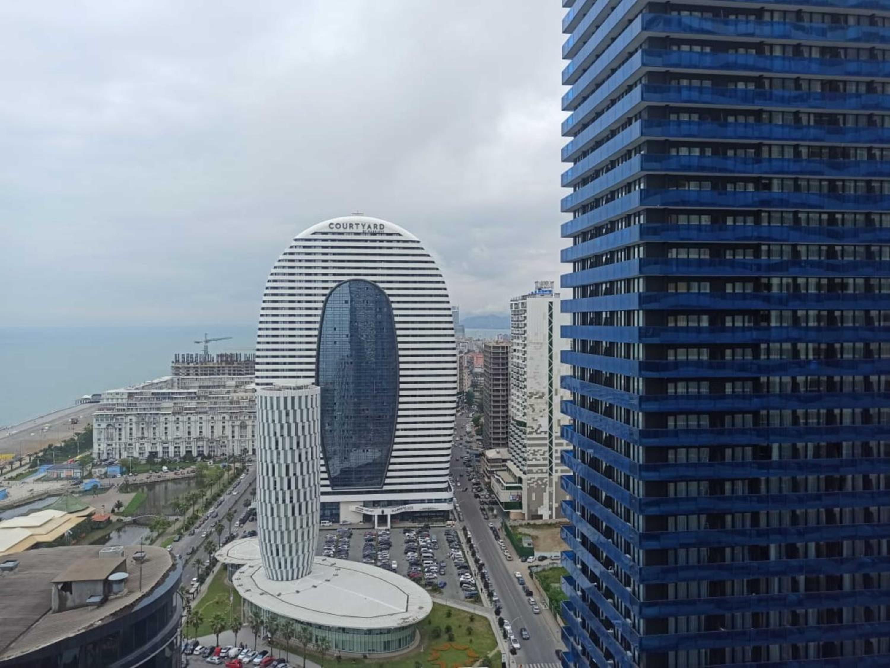 High Floor Apartment Sea & Lake View view 3