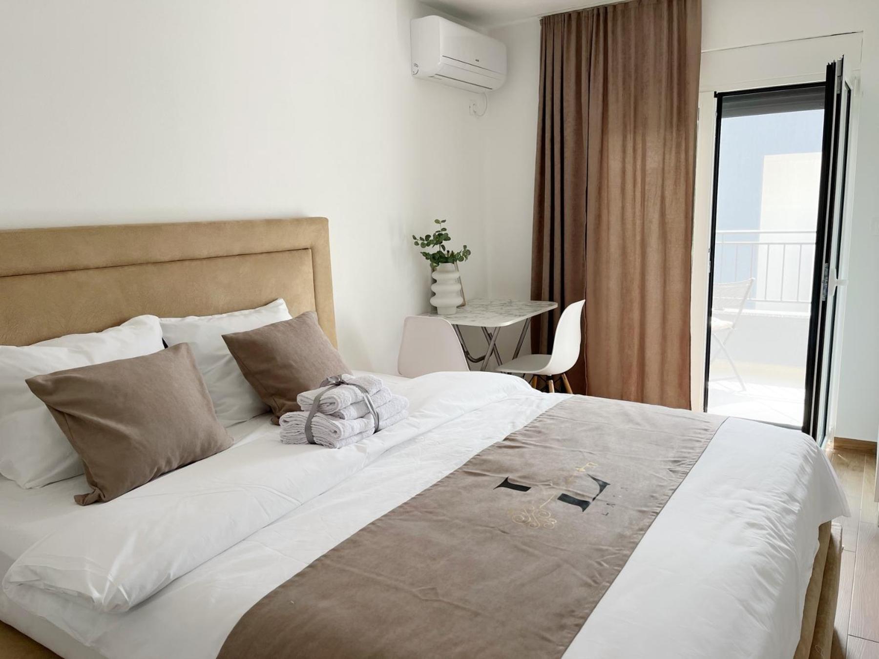 Lana apartmani
