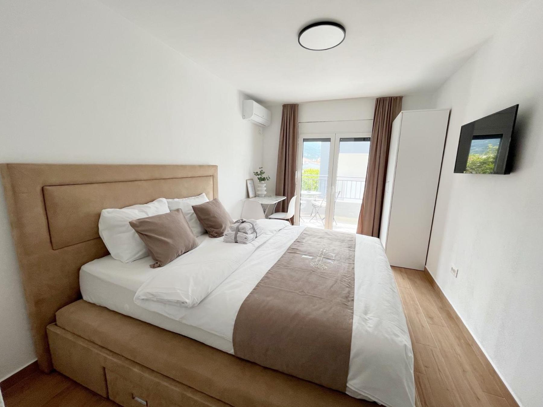 Lana apartmani
