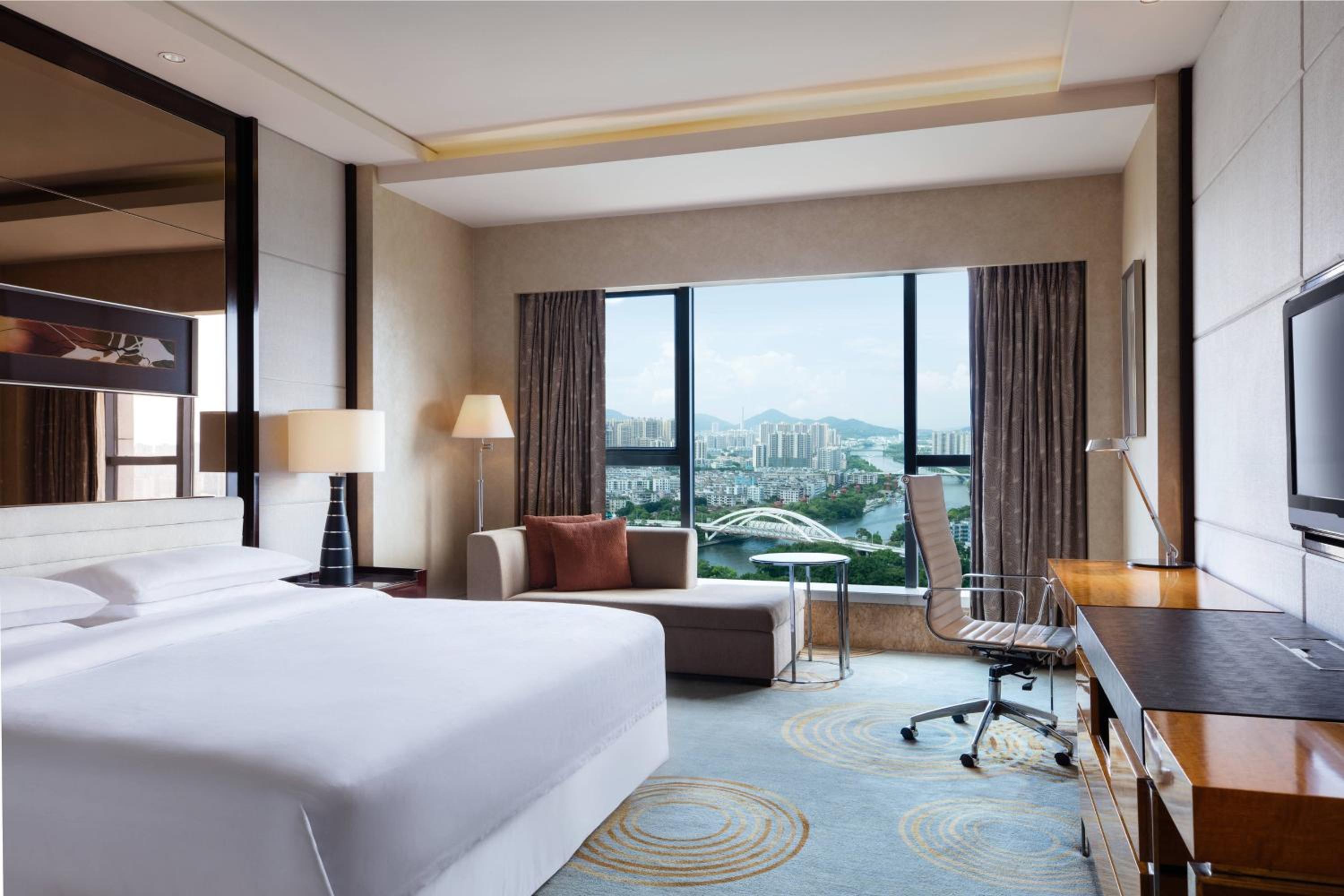 Zhongshan Vacations - Sheraton Zhongshan Hotel - Property Image 6