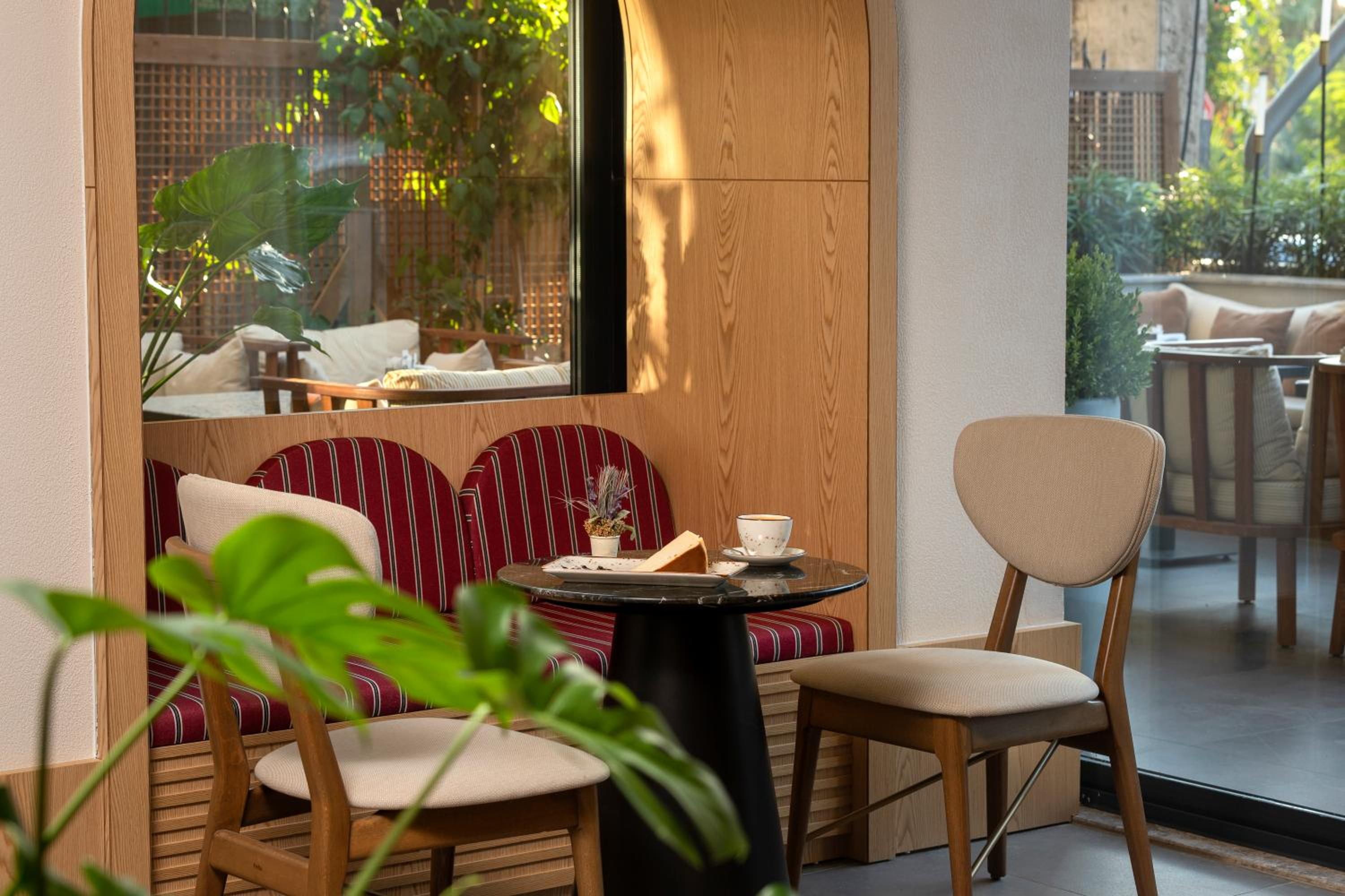 Sherwood Premio Hotel - Image 29