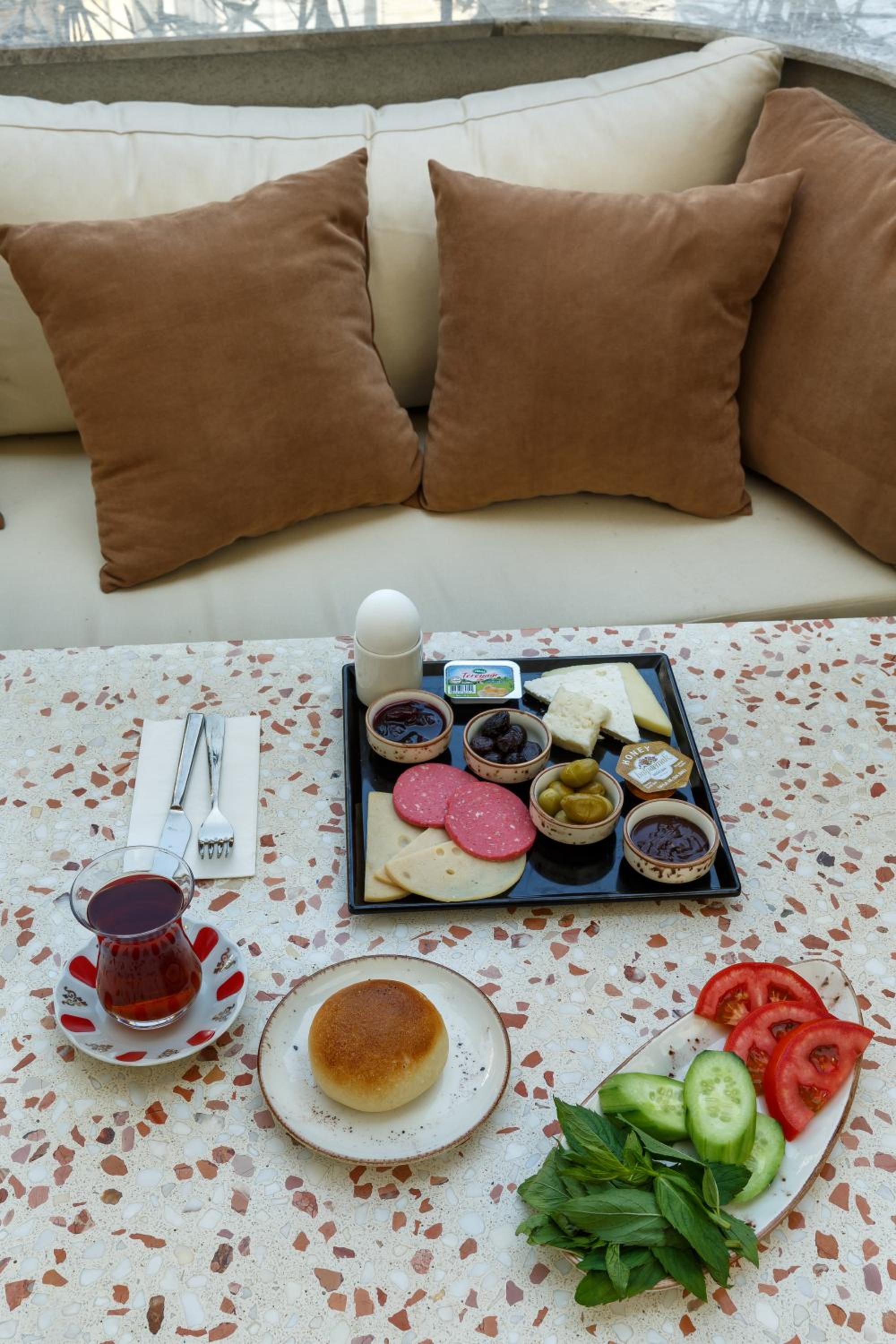 Sherwood Premio Hotel - Image 11