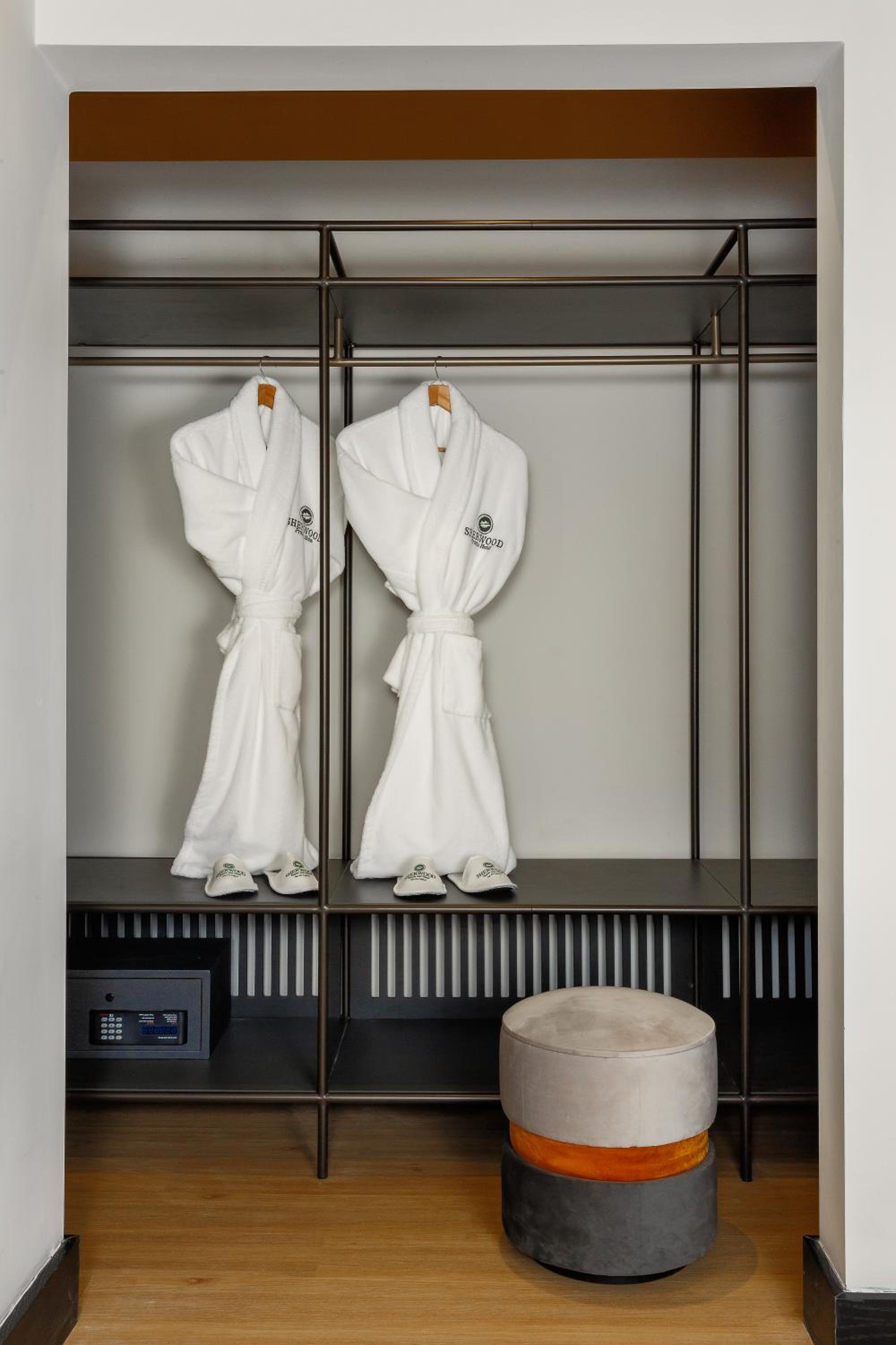 Sherwood Premio Hotel - Image 30