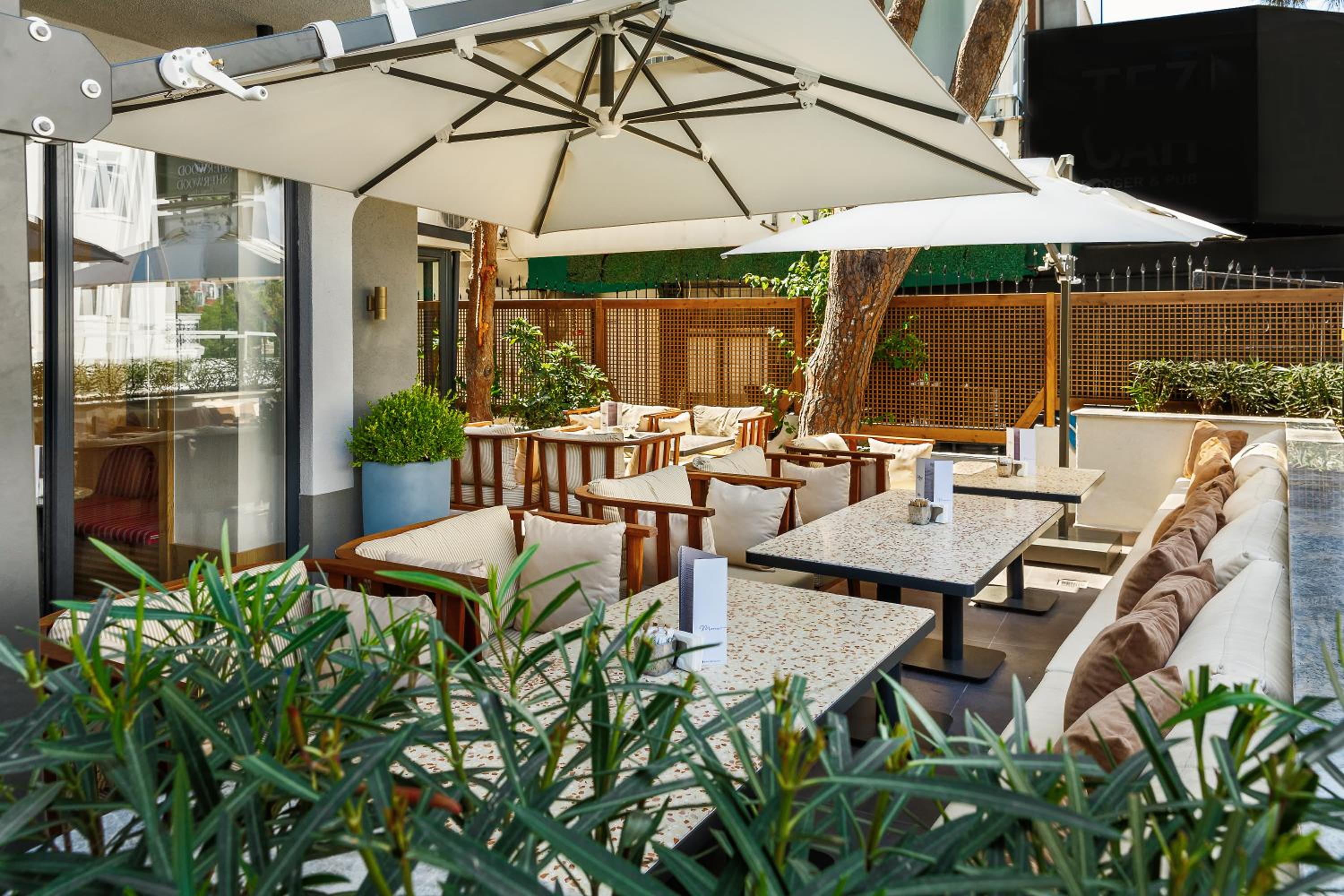 Sherwood Premio Hotel - Image 12