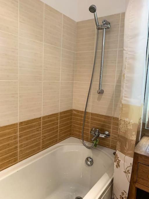 2 bedroom