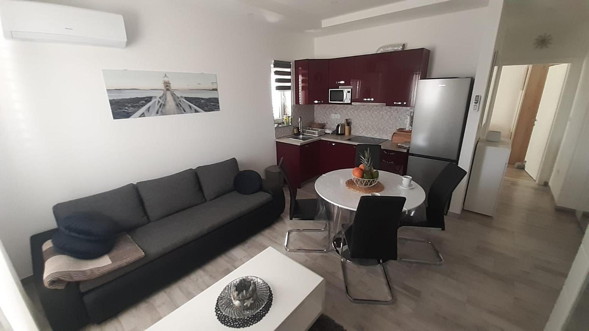 Apartmani Lucija
