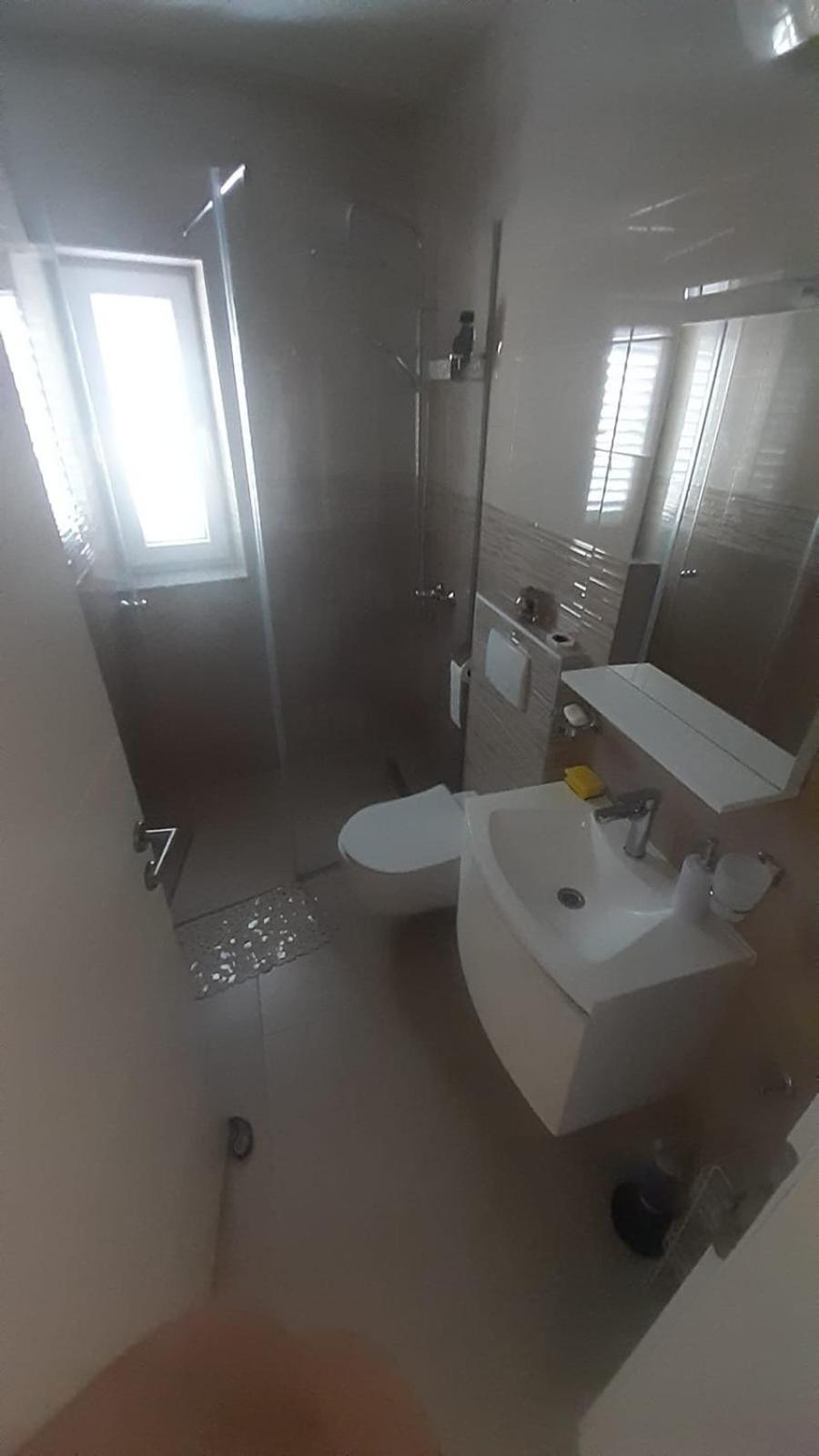 Apartmani Lucija