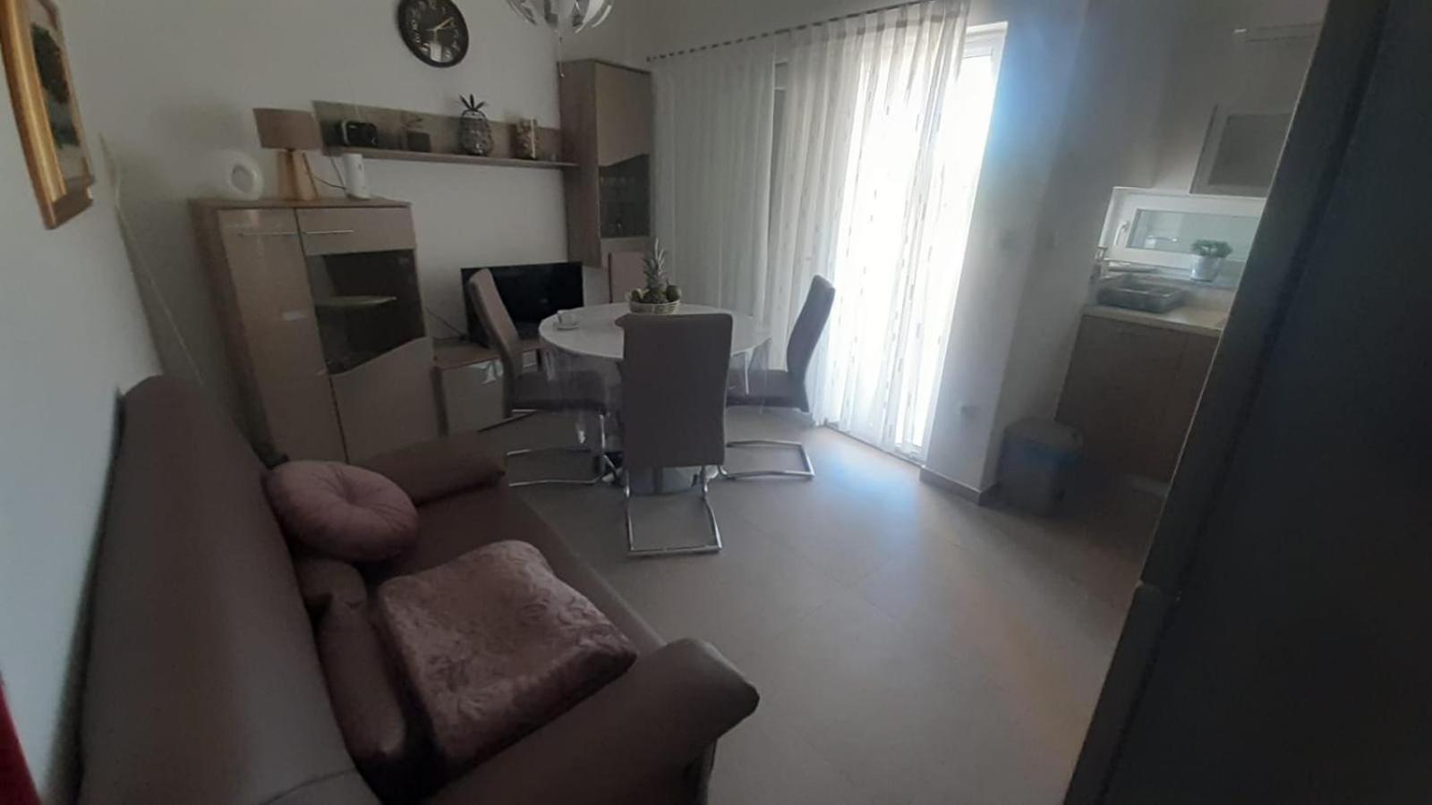 Apartmani Lucija
