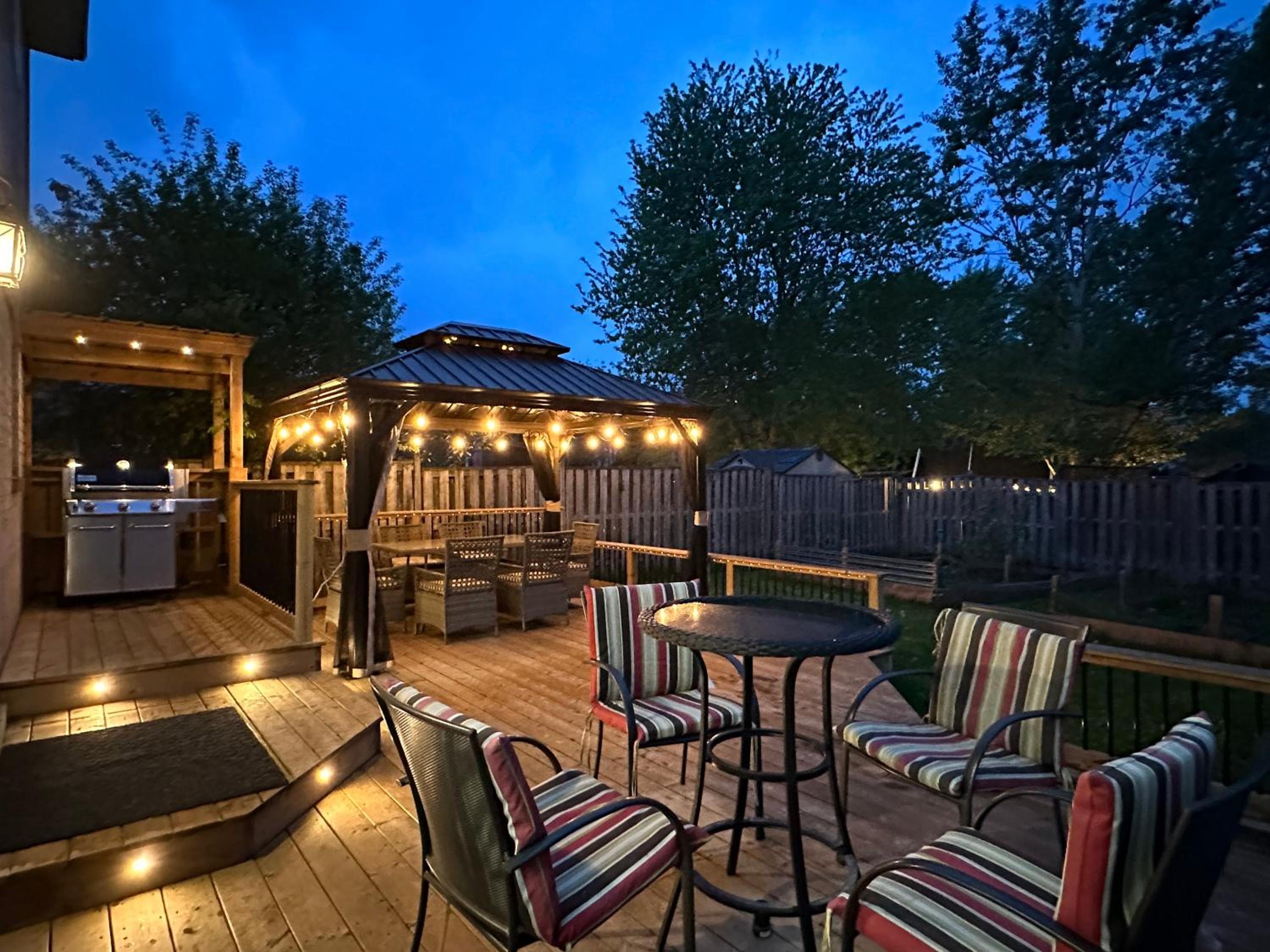Lavish 4BR House Near Simcoe Lake & FH Resort