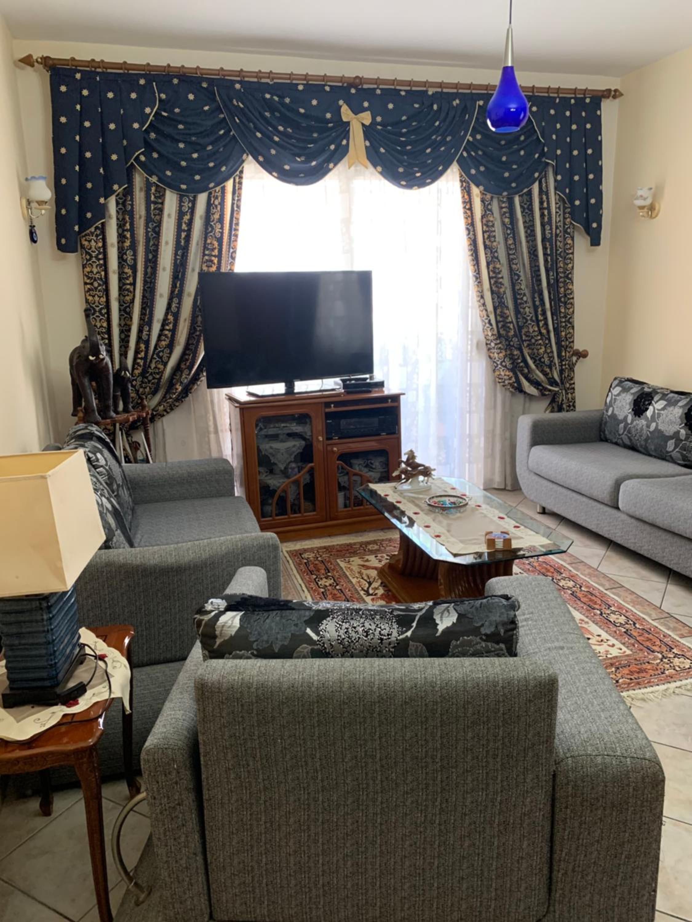 Christina's house with 2 bedrooms and free parking