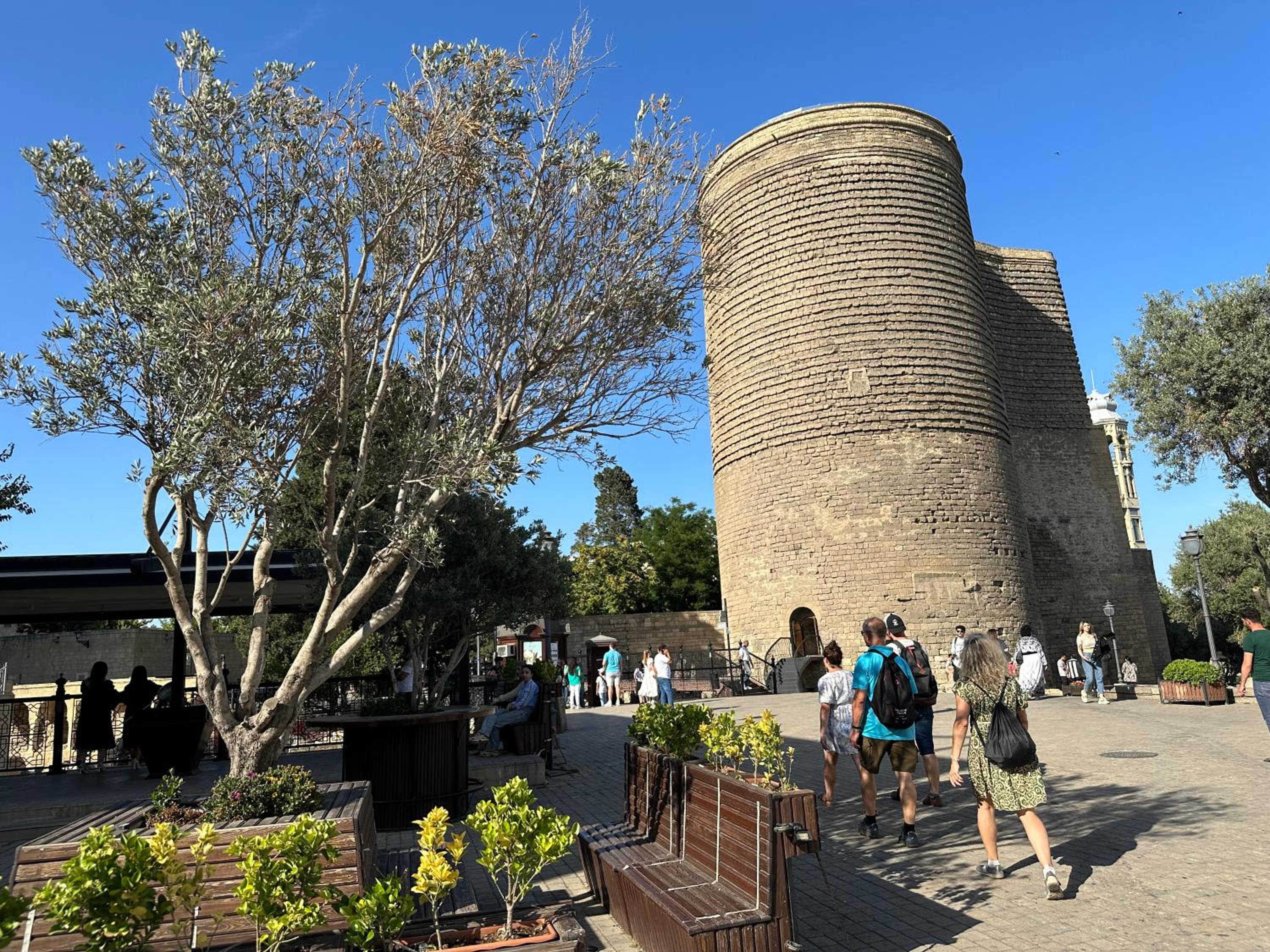 Etnic apartment near Maiden tower center of Baku
