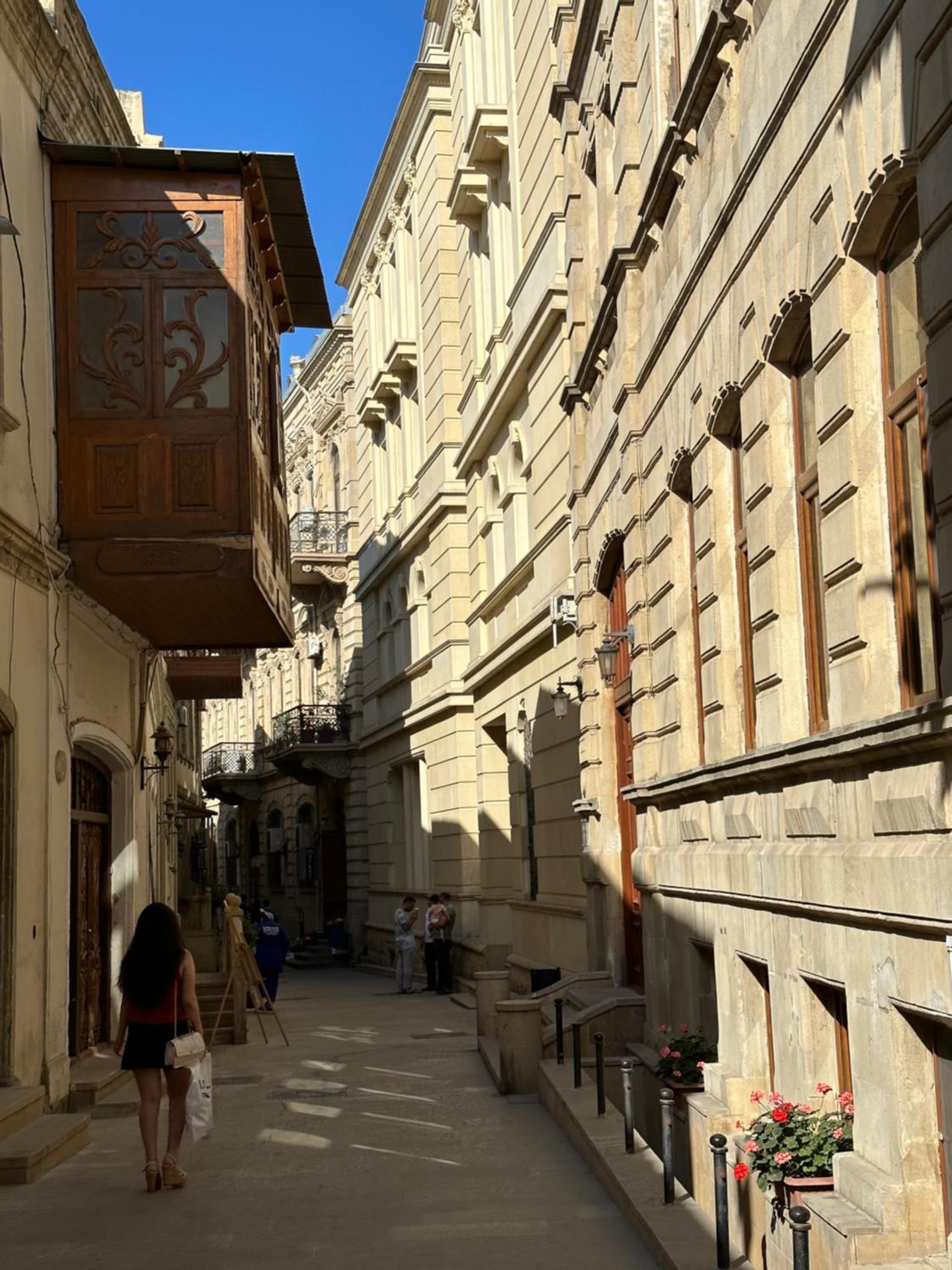 Etnic apartment near Maiden tower center of Baku