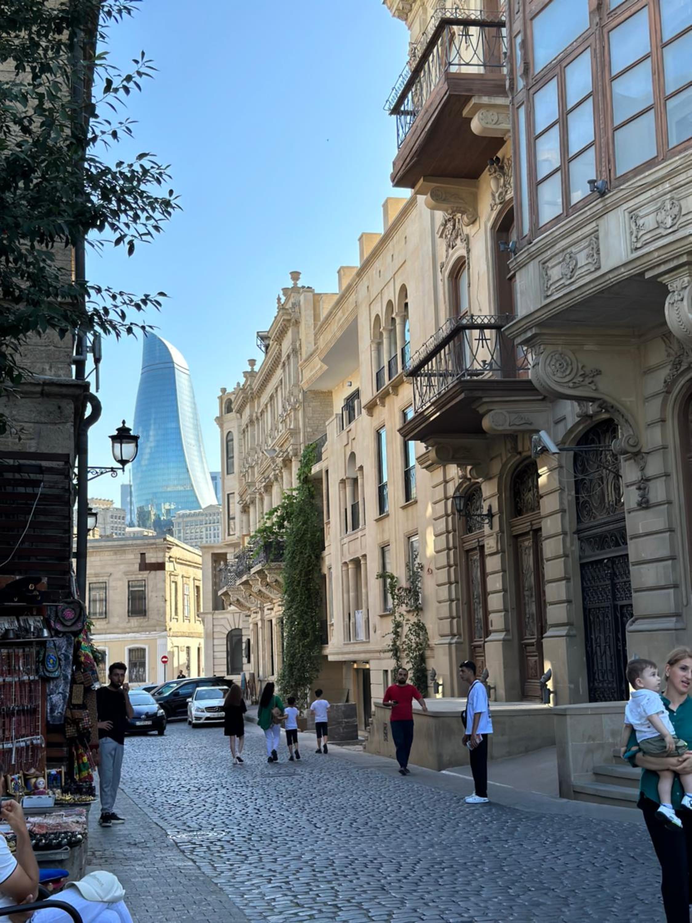 Etnic apartment near Maiden tower center of Baku
