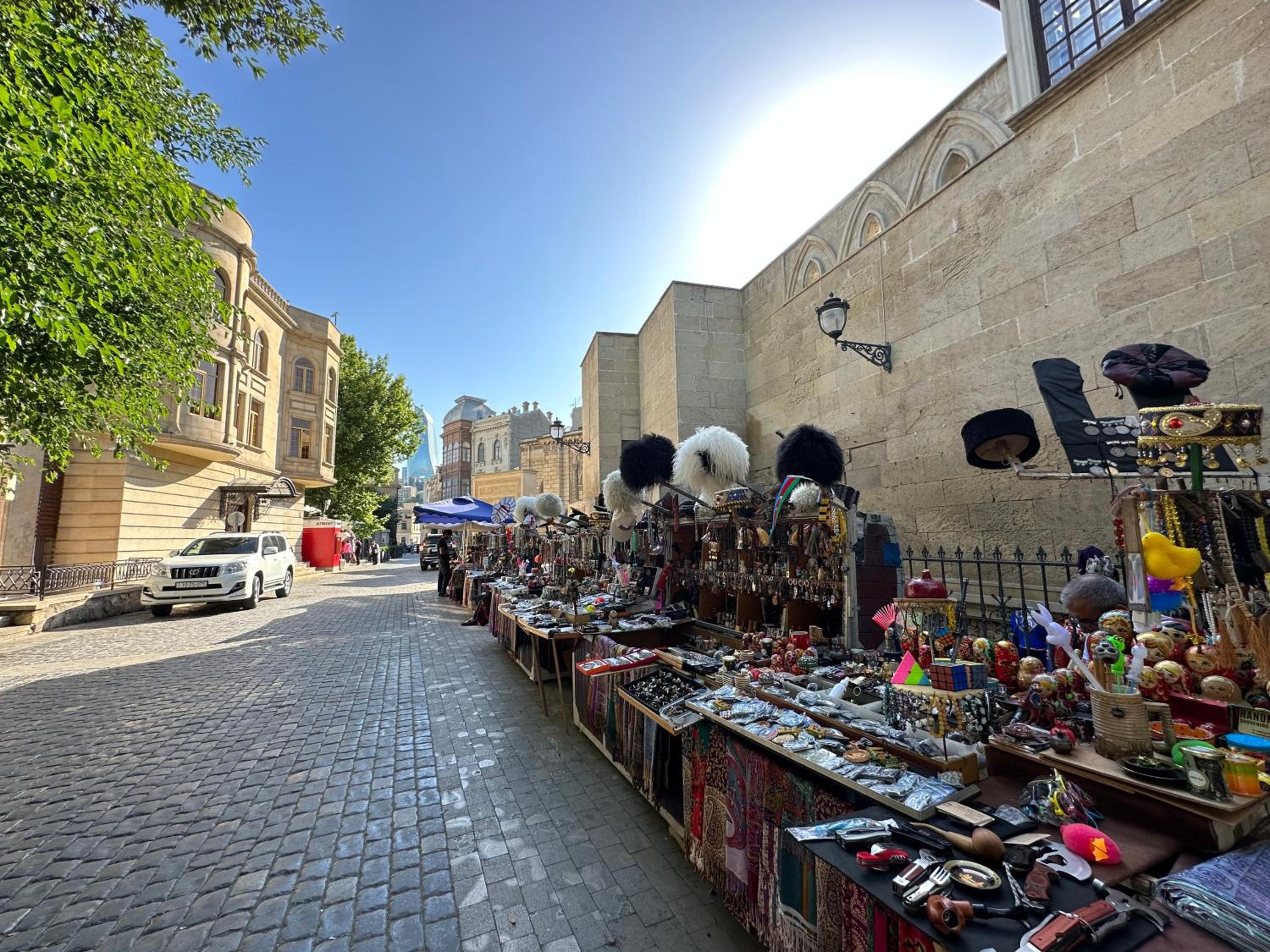 Etnic apartment near Maiden tower center of Baku