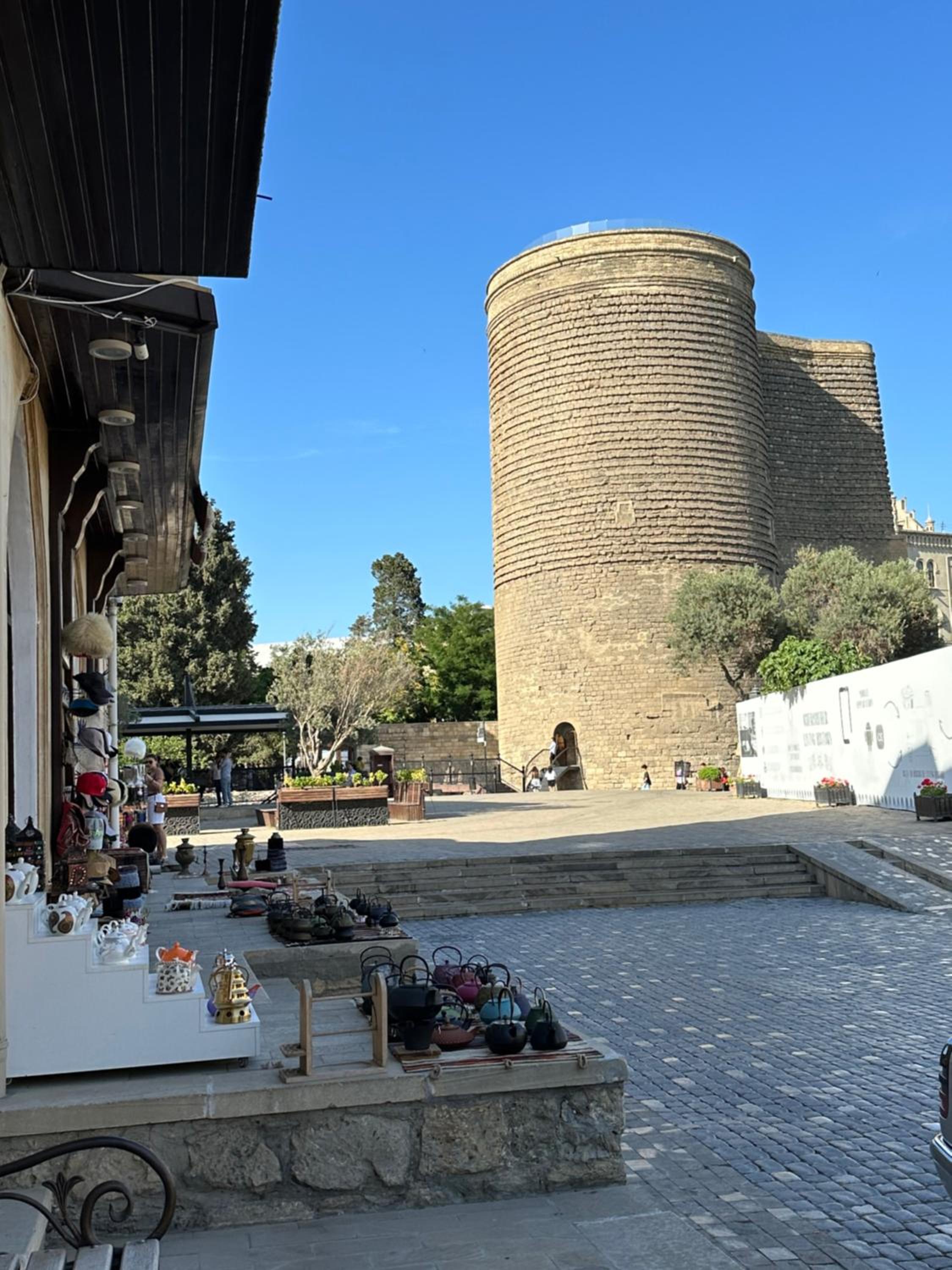 Etnic apartment near Maiden tower center of Baku