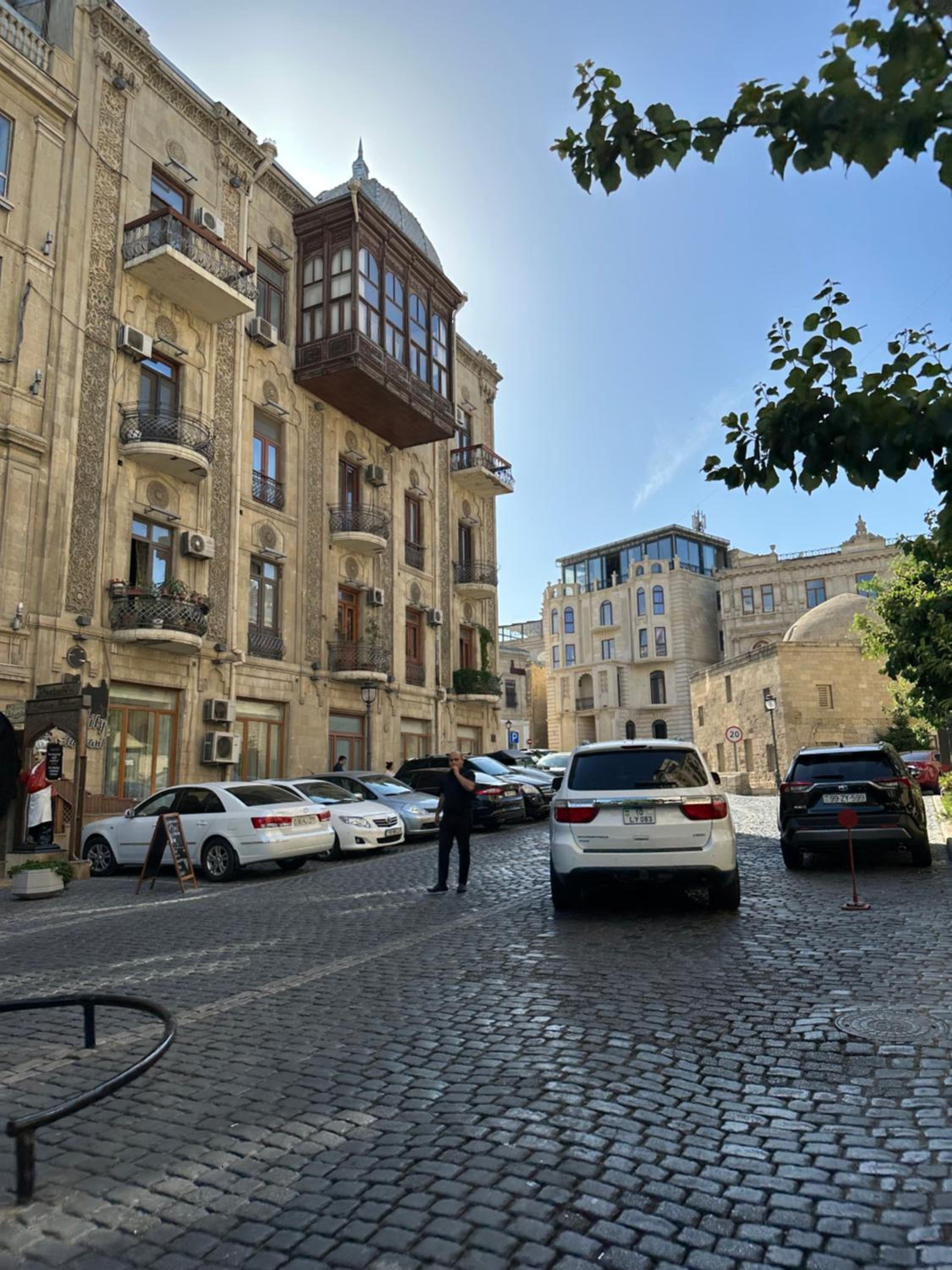 Etnic apartment near Maiden tower center of Baku