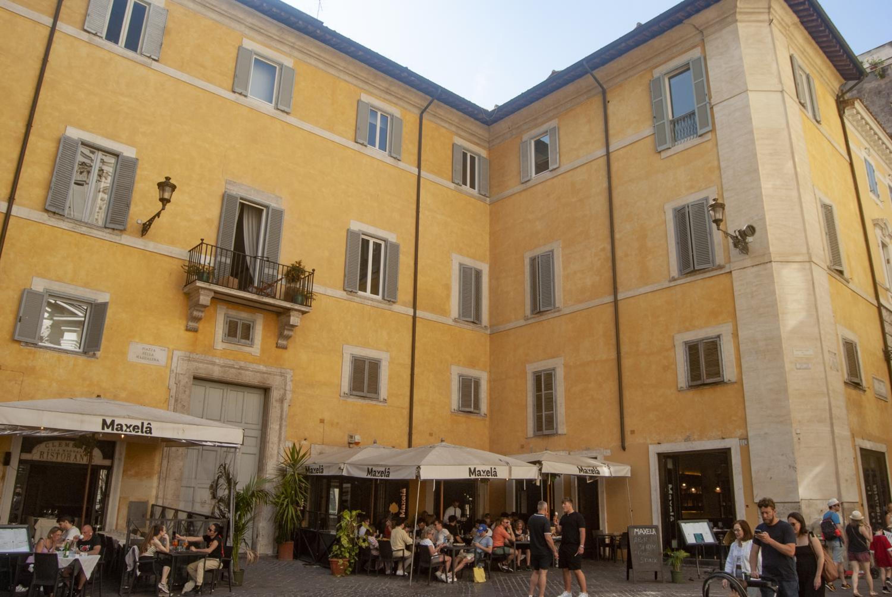 NEW! BELLISSIMO PalazzoFranchi Pantheon