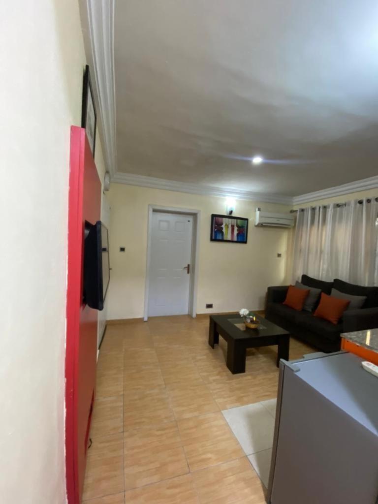 Apartment D (Deluxe One Bedroom Apartment) view 3