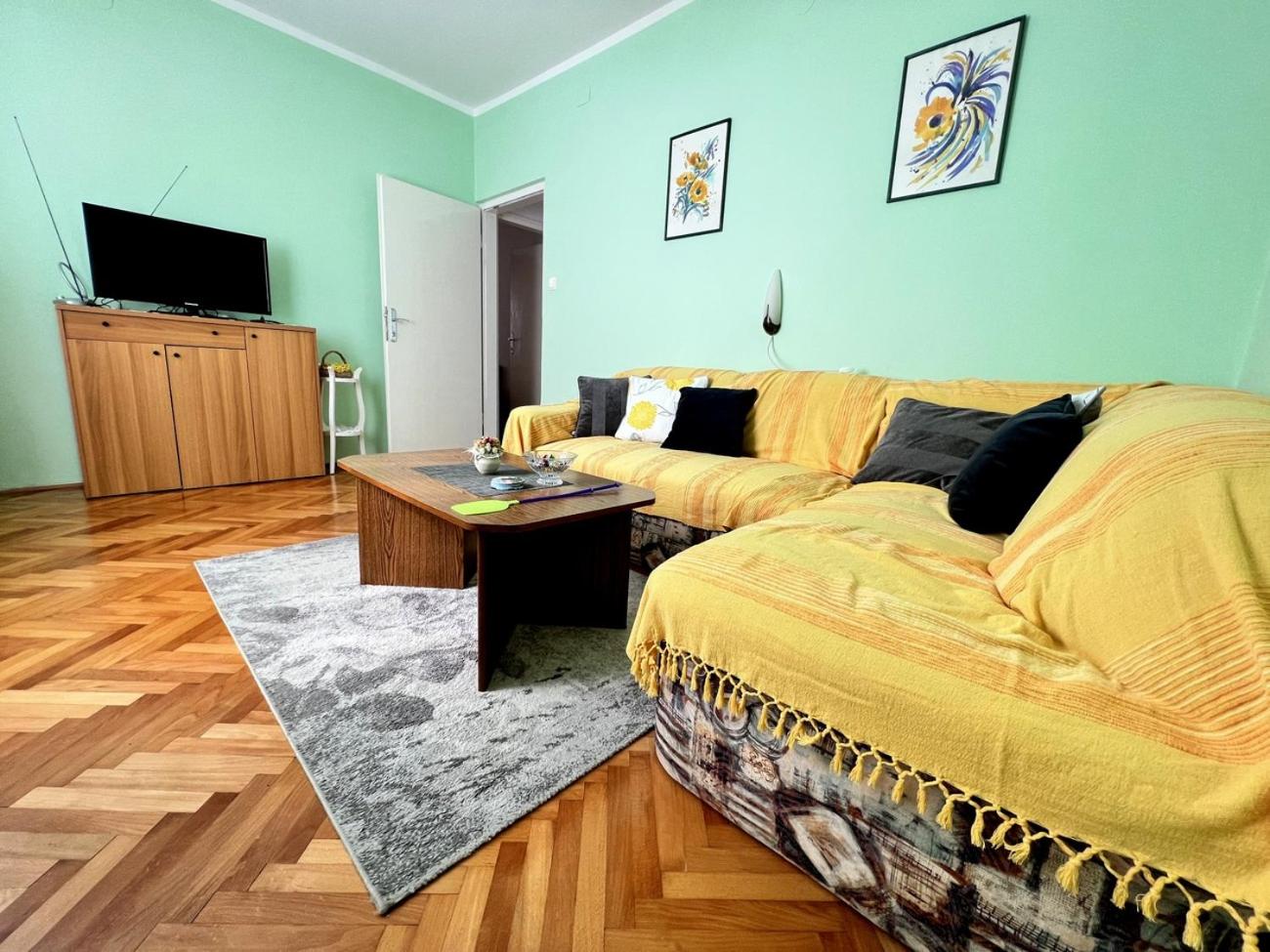 Mary Loo Apartments Rab view 5