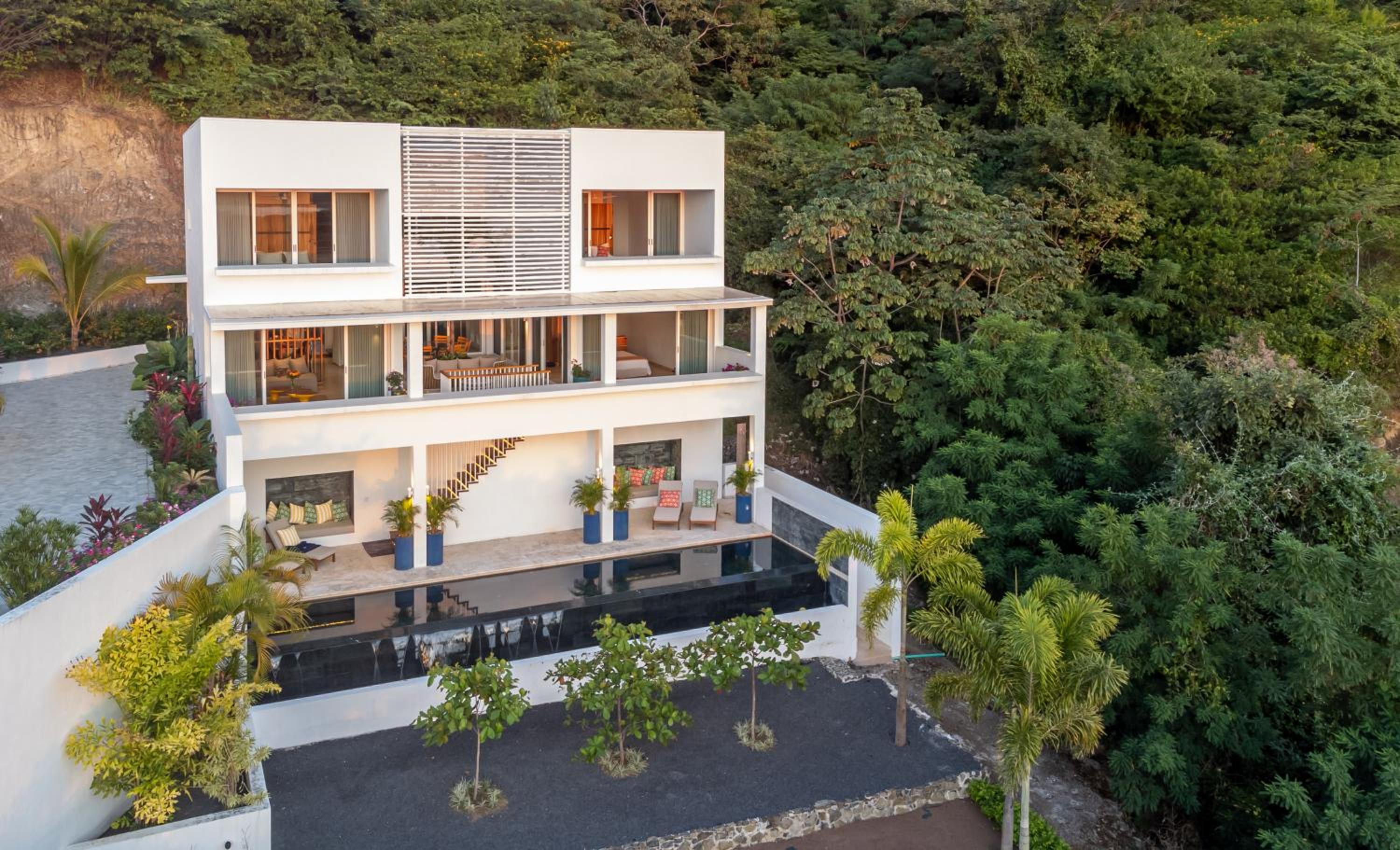 Beautiful Getaway 3BR House/ amazing ocean view