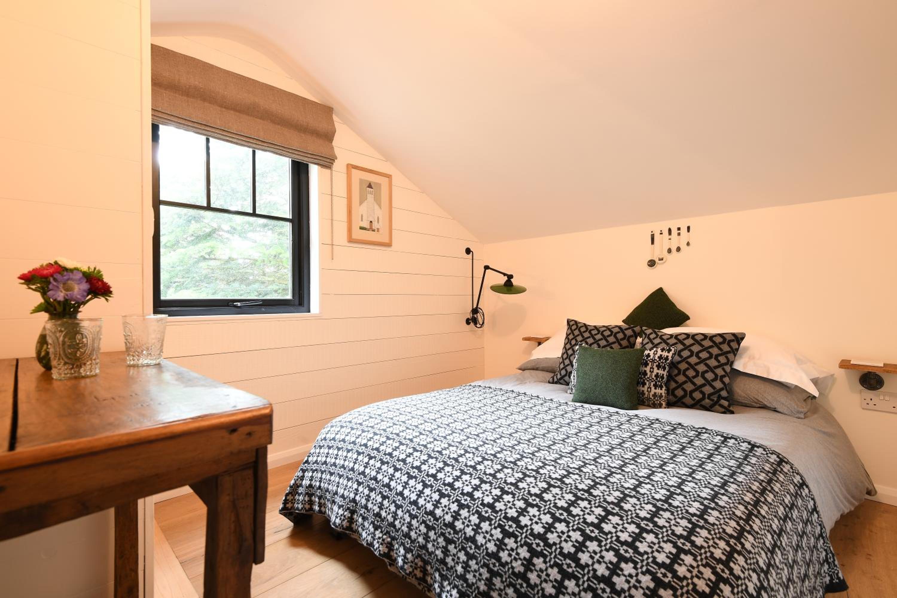 Walden Lodge