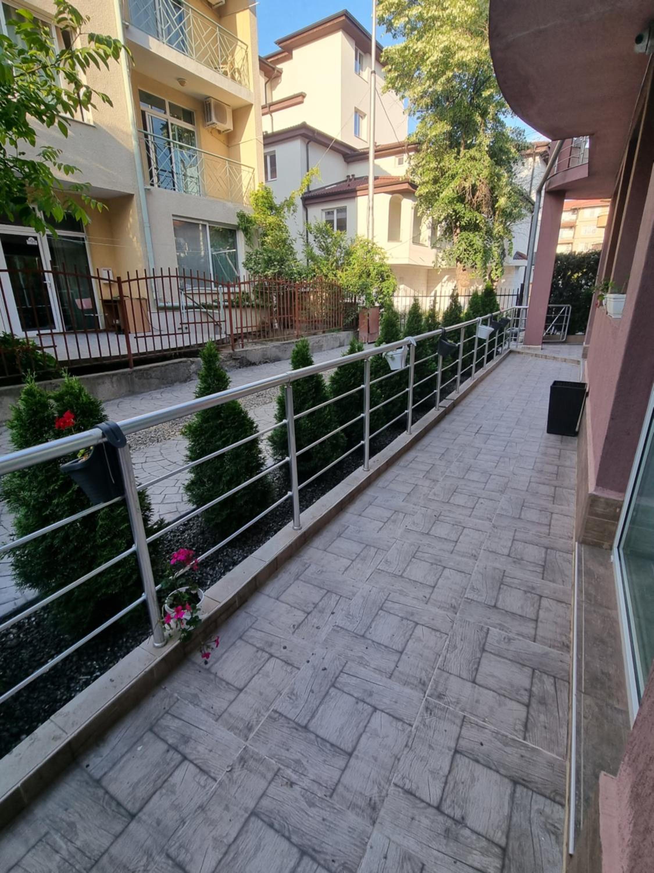 Photo 28