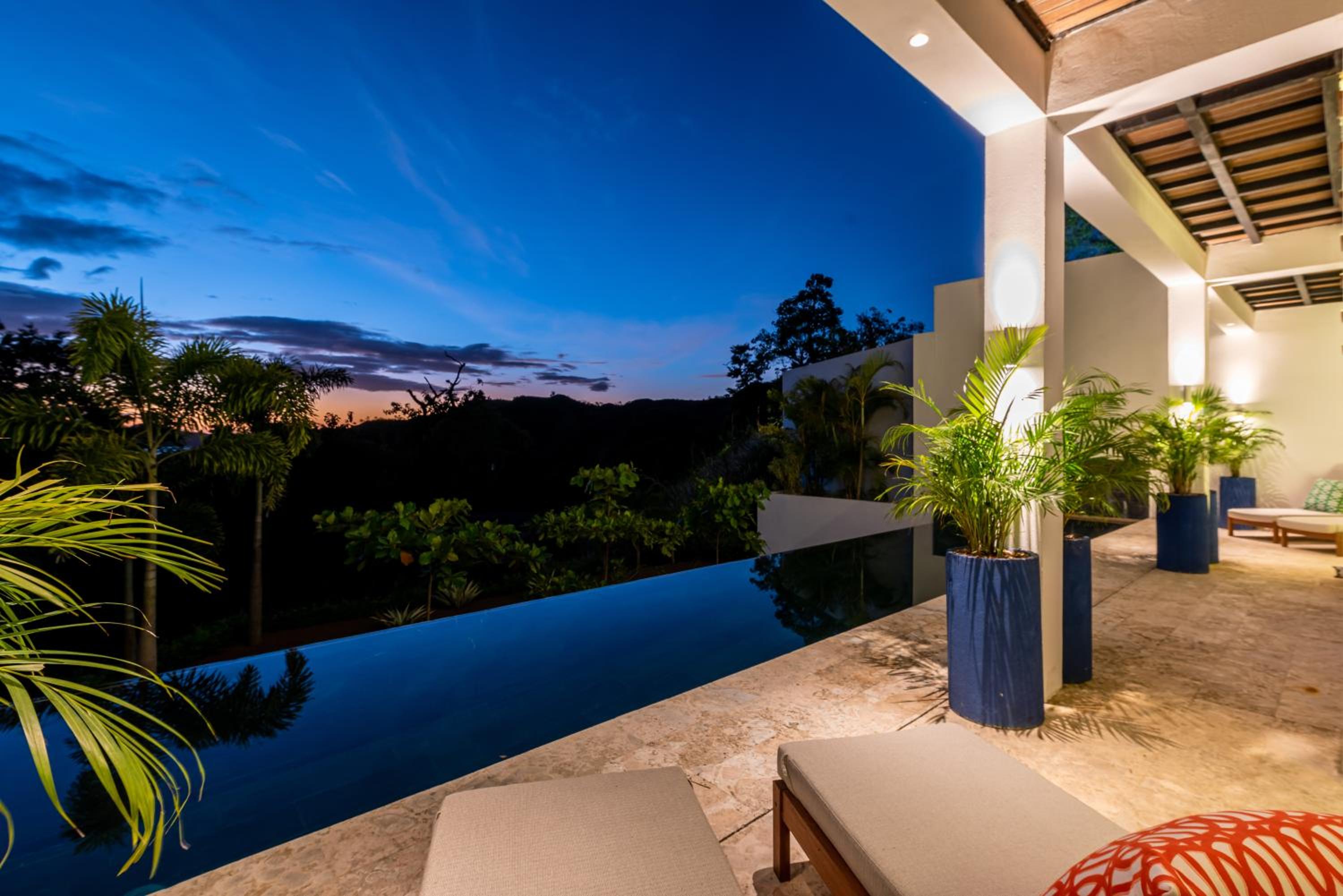 Beautiful Getaway 3BR House/ amazing ocean view