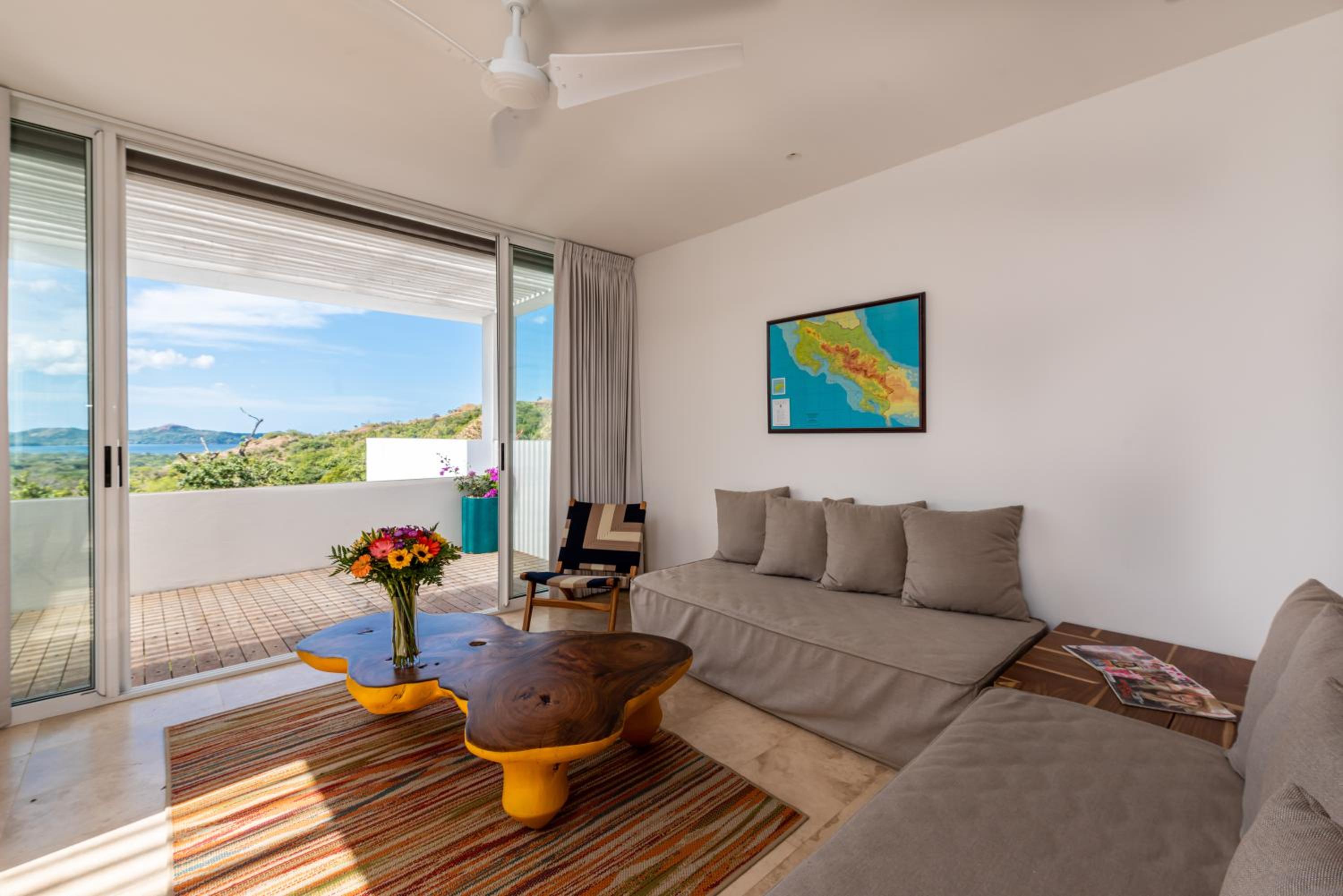Beautiful Getaway 3BR House/ amazing ocean view