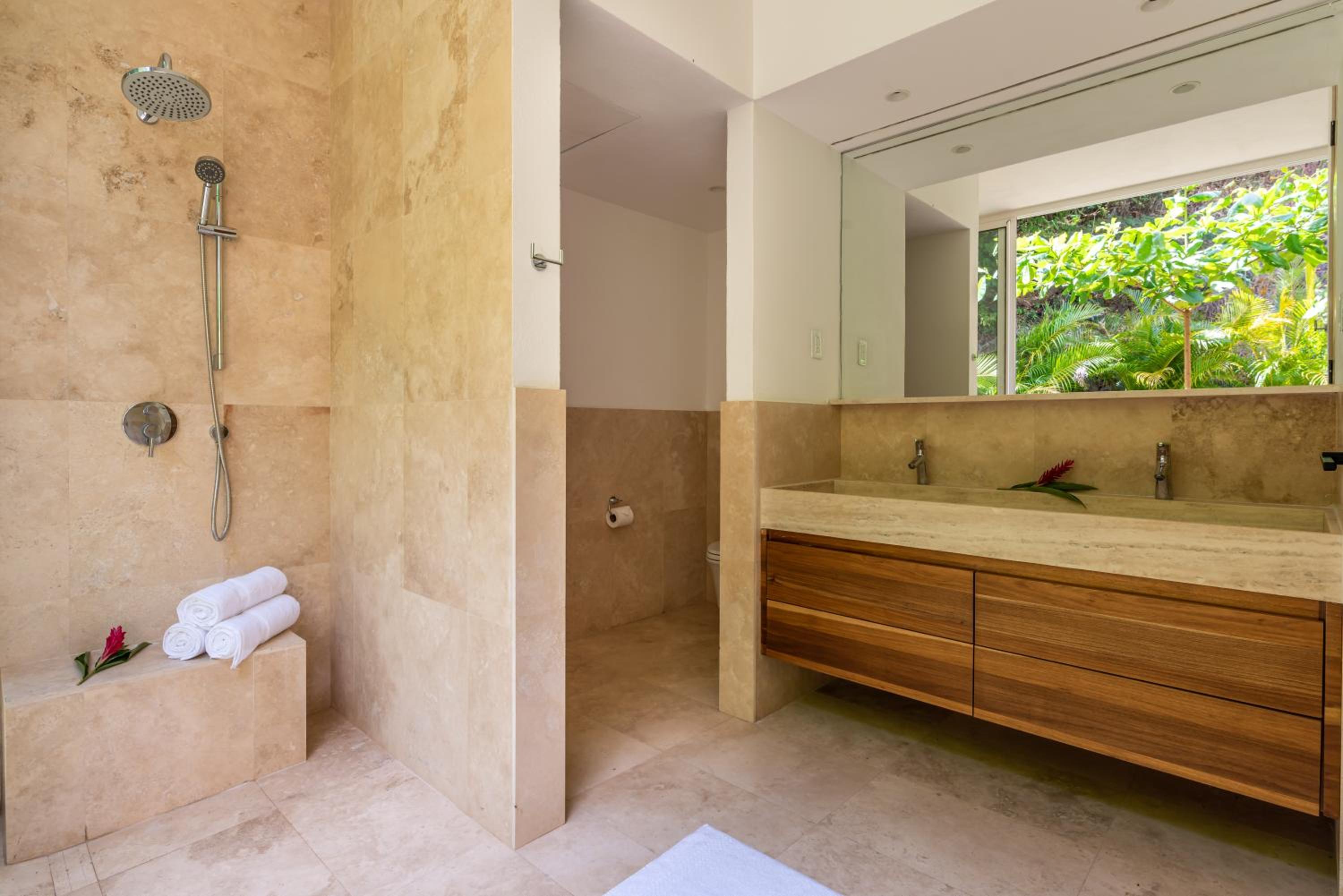 Beautiful Getaway 3BR House/ amazing ocean view