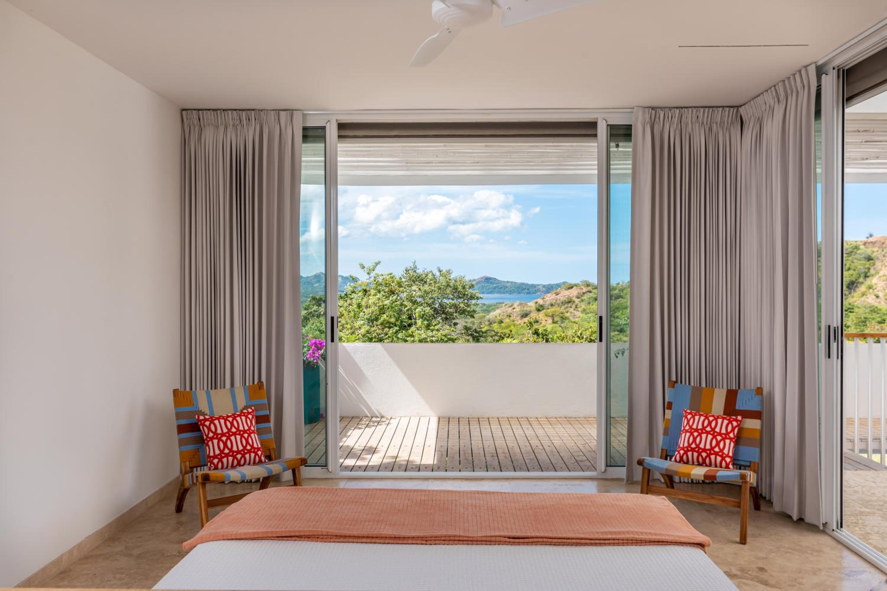 Beautiful Getaway 3BR House/ amazing ocean view