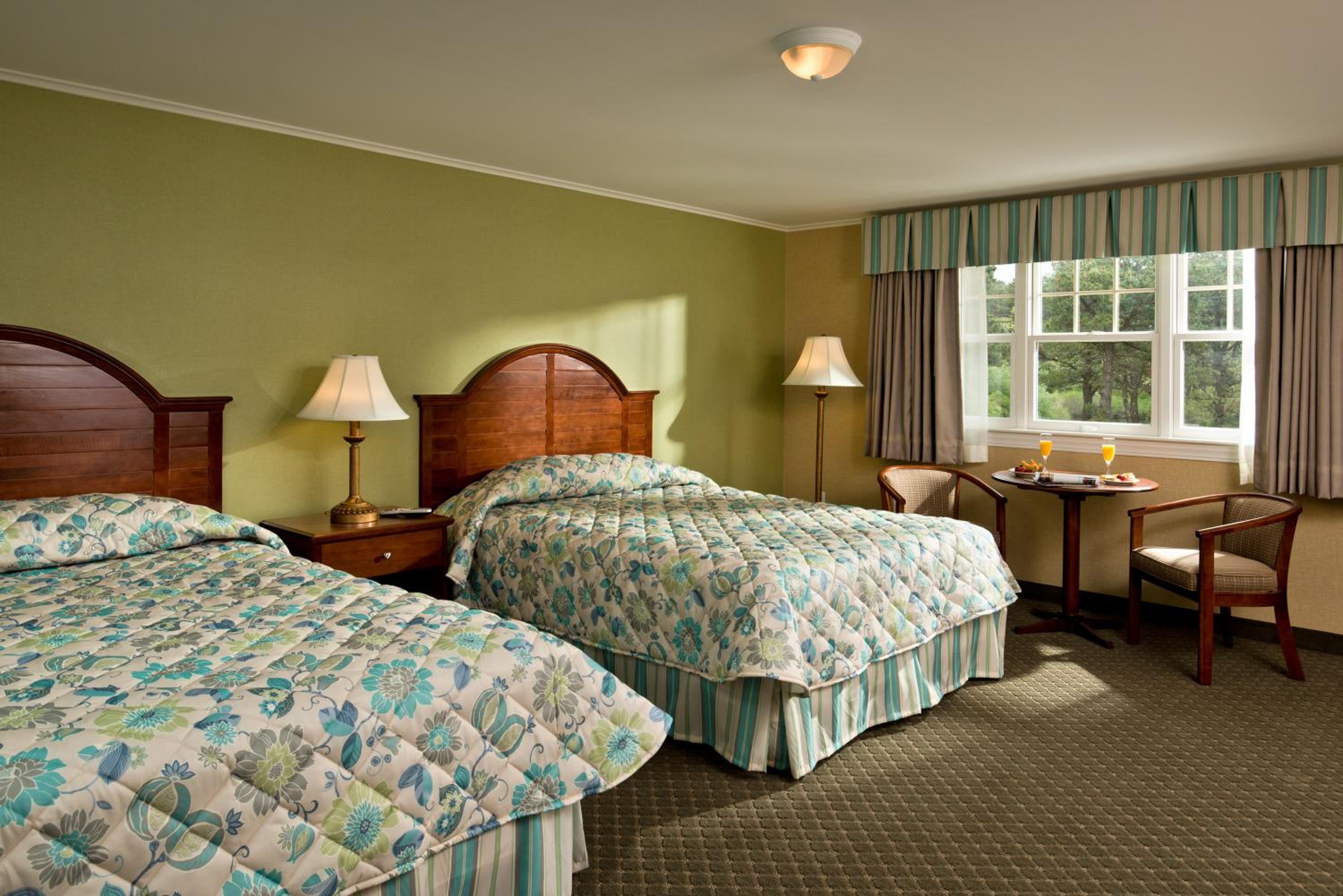 Wellfleet Motel & Lodge