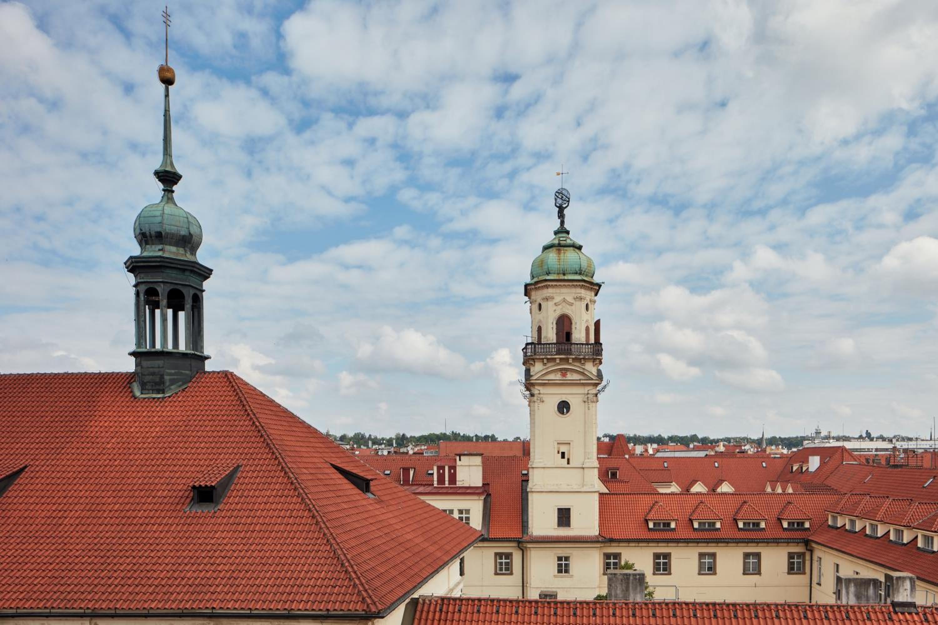 Exclusive Old Town Suites with City Views & AC by EasyBNB Premium