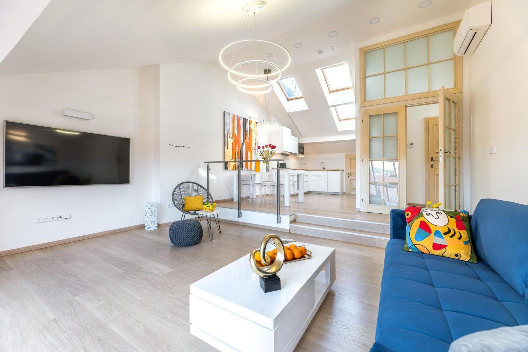 Exclusive Old Town Suites with City Views & AC by EasyBNB Premium